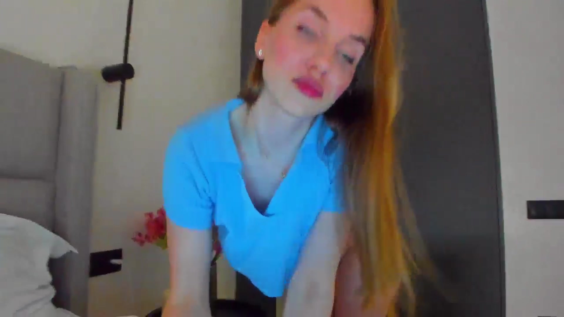 Gallery image thumbnail from Lanie__Love's myfreecams stream on, 06/12/2025, 18:01 image 18 of 20