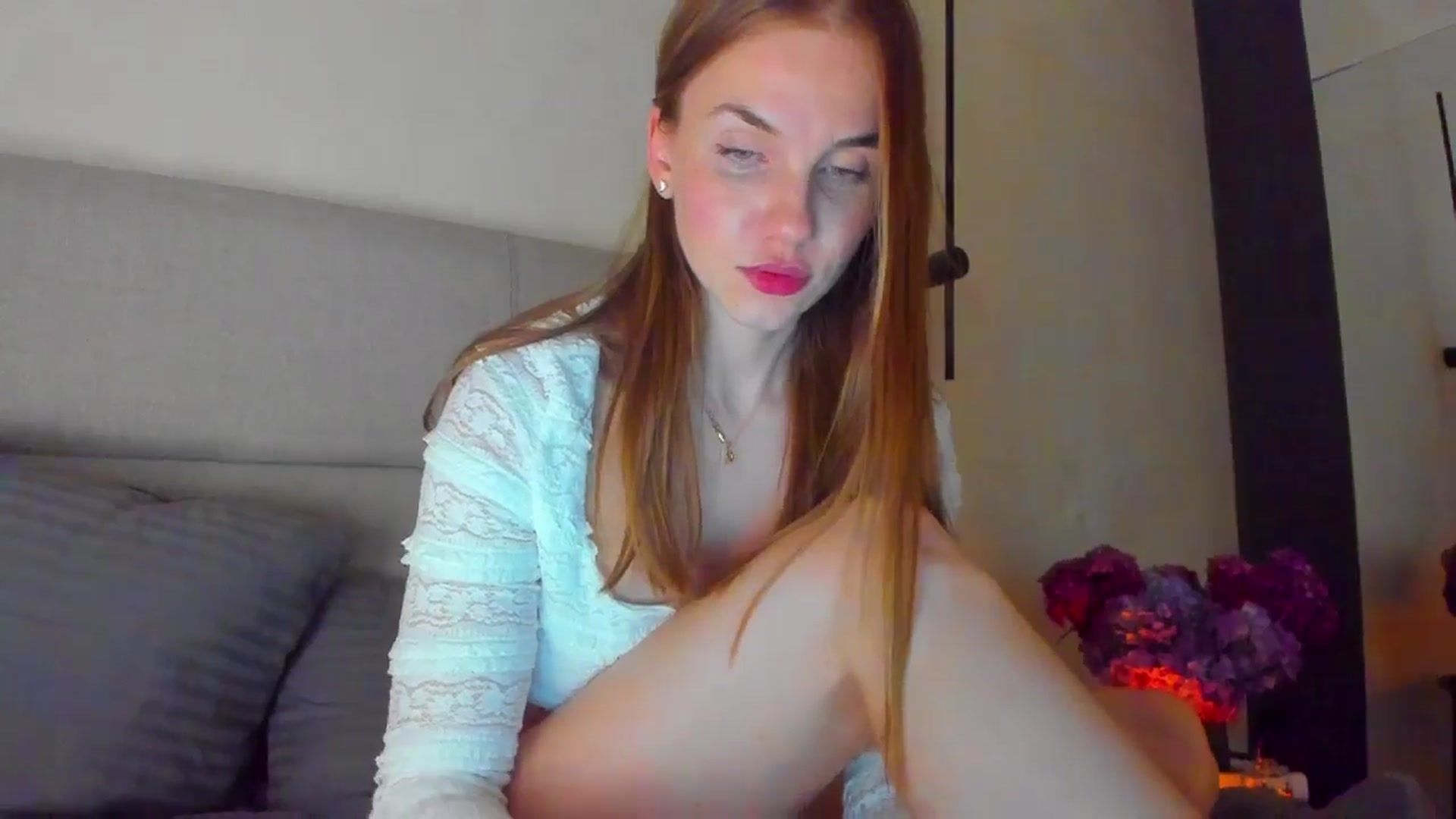 Gallery image thumbnail from Lanie__Love's myfreecams stream on, 06/19/2025, 19:29 image 13 of 20