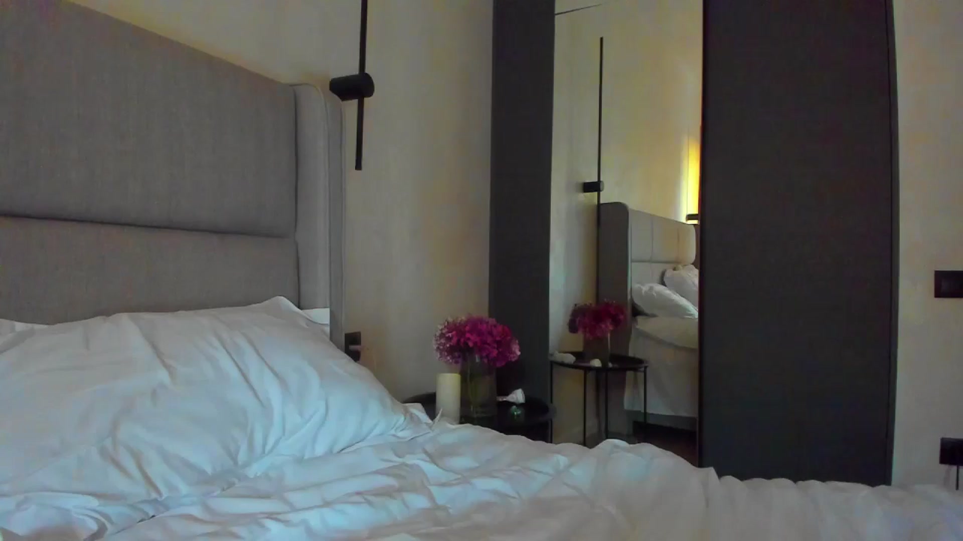 Gallery image thumbnail from Lanie__Love's myfreecams stream on, 07/22/2025, 16:05 image 16 of 20
