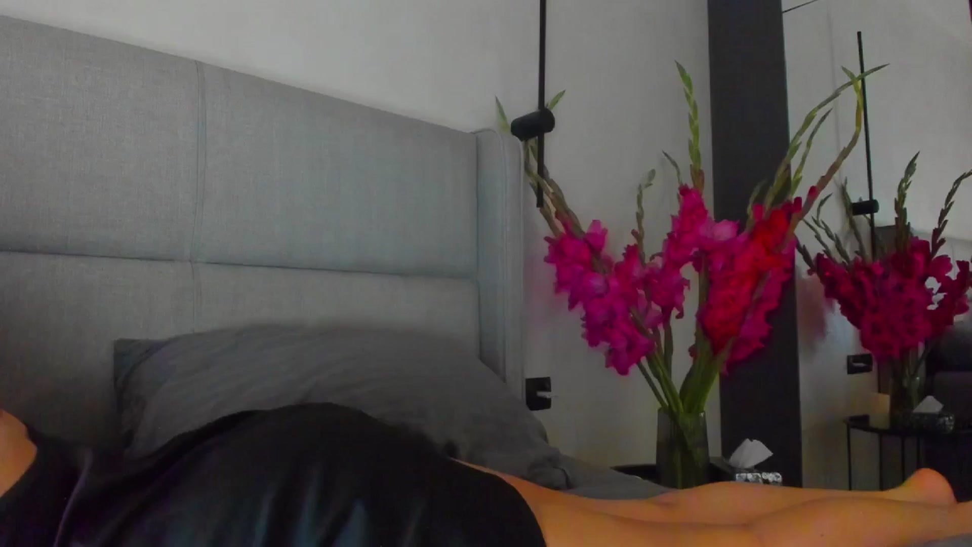 Gallery image thumbnail from Lanie__Love's myfreecams stream on, 09/26/2025, 19:57 image 1 of 20