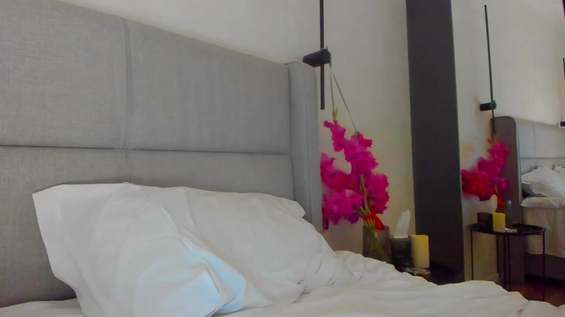 Gallery image thumbnail from Lanie__Love's myfreecams stream on, 10/06/2025, 19:35 image 12 of 20