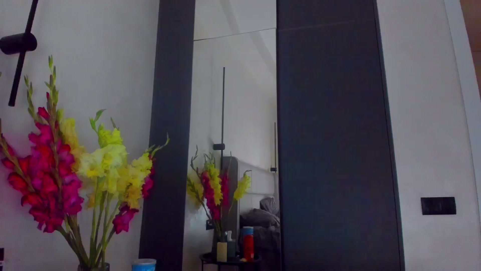 Gallery image thumbnail from Lanie__Love's myfreecams stream on, 10/19/2025, 21:36 image 18 of 20