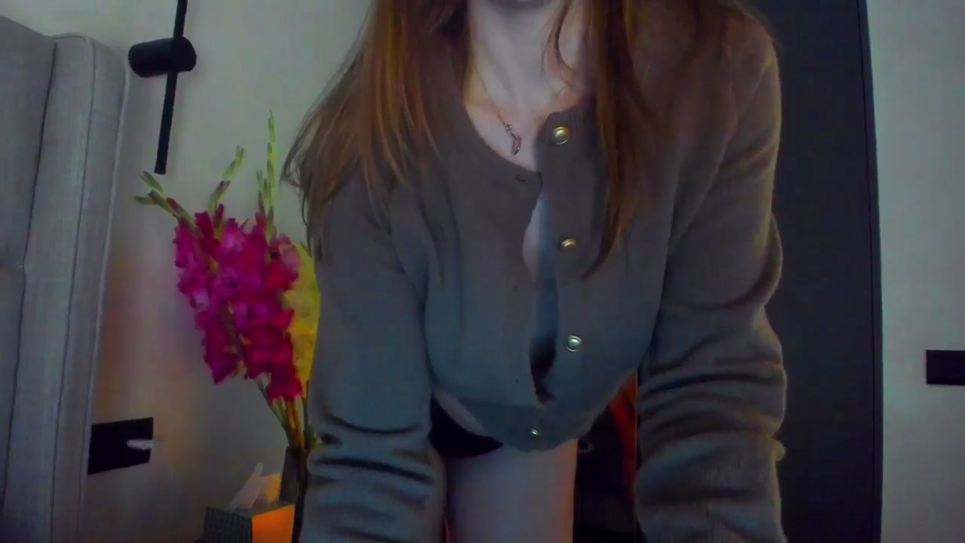 Gallery image thumbnail from Lanie__Love's myfreecams stream on, 10/21/2025, 21:10 image 3 of 20