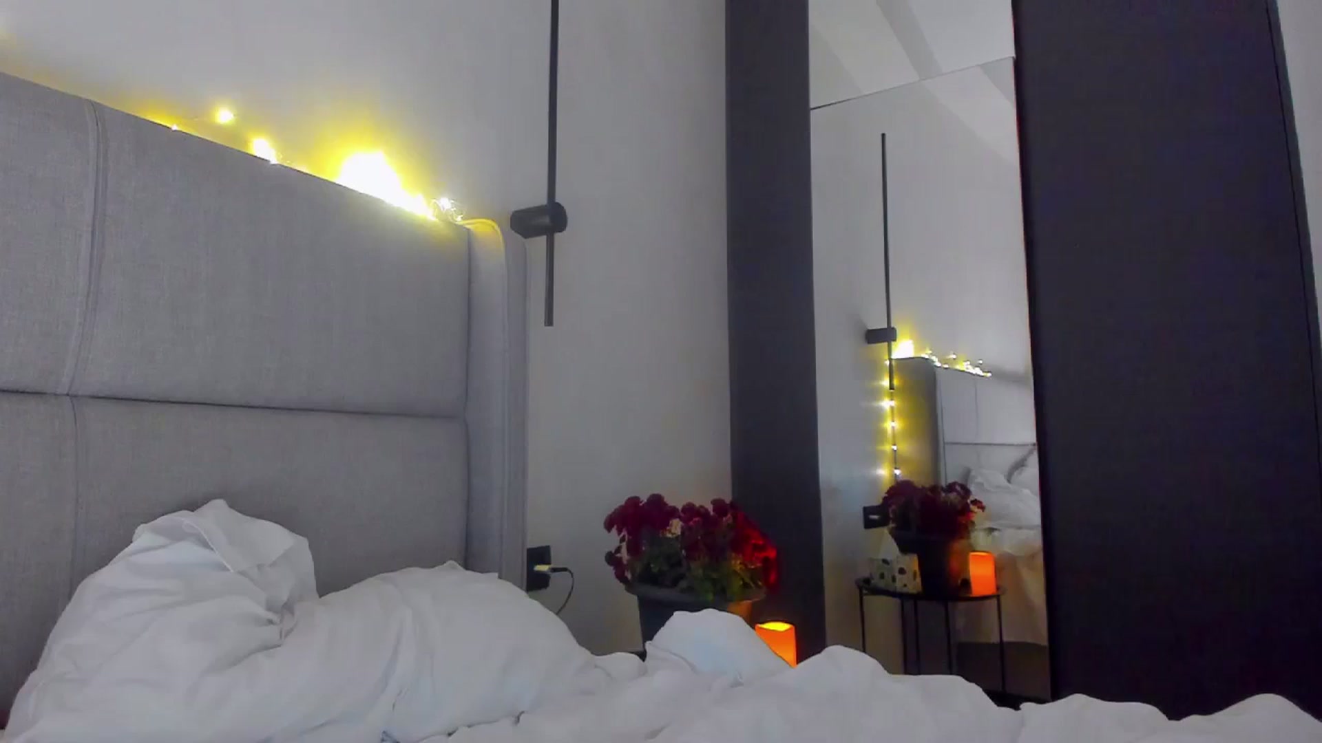 Gallery image thumbnail from Lanie__Love's myfreecams stream on, 11/18/2025, 20:29 image 18 of 20