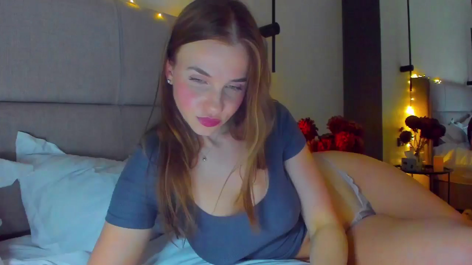 Gallery image thumbnail from Lanie__Love's myfreecams stream on, 12/05/2025, 20:12 image 9 of 20