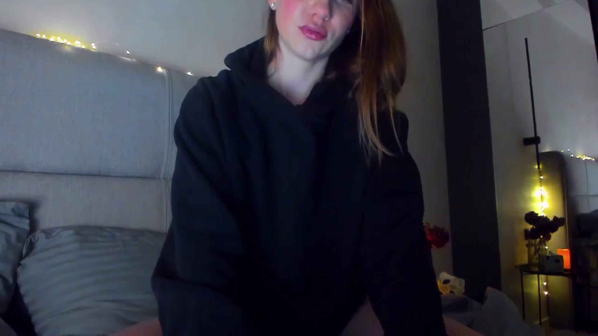 Gallery image thumbnail from Lanie__Love's myfreecams stream on, 12/16/2025, 19:43 image 20 of 20