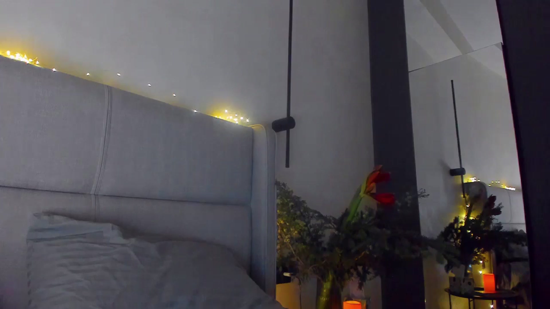 Gallery image thumbnail from Lanie__Love's myfreecams stream on, 12/24/2025, 19:58 image 4 of 20