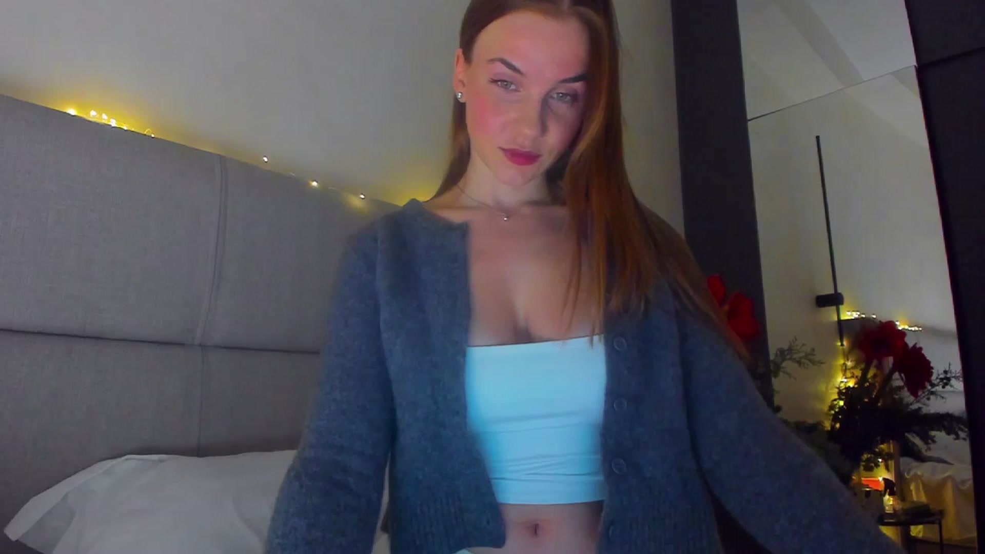 Gallery image thumbnail from Lanie__Love's myfreecams stream on, 12/29/2025, 20:19 image 3 of 20