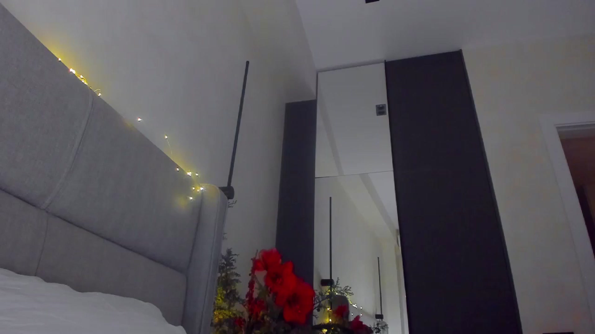 Gallery image thumbnail from Lanie__Love's myfreecams stream on, 01/04/2026, 16:11 image 10 of 20