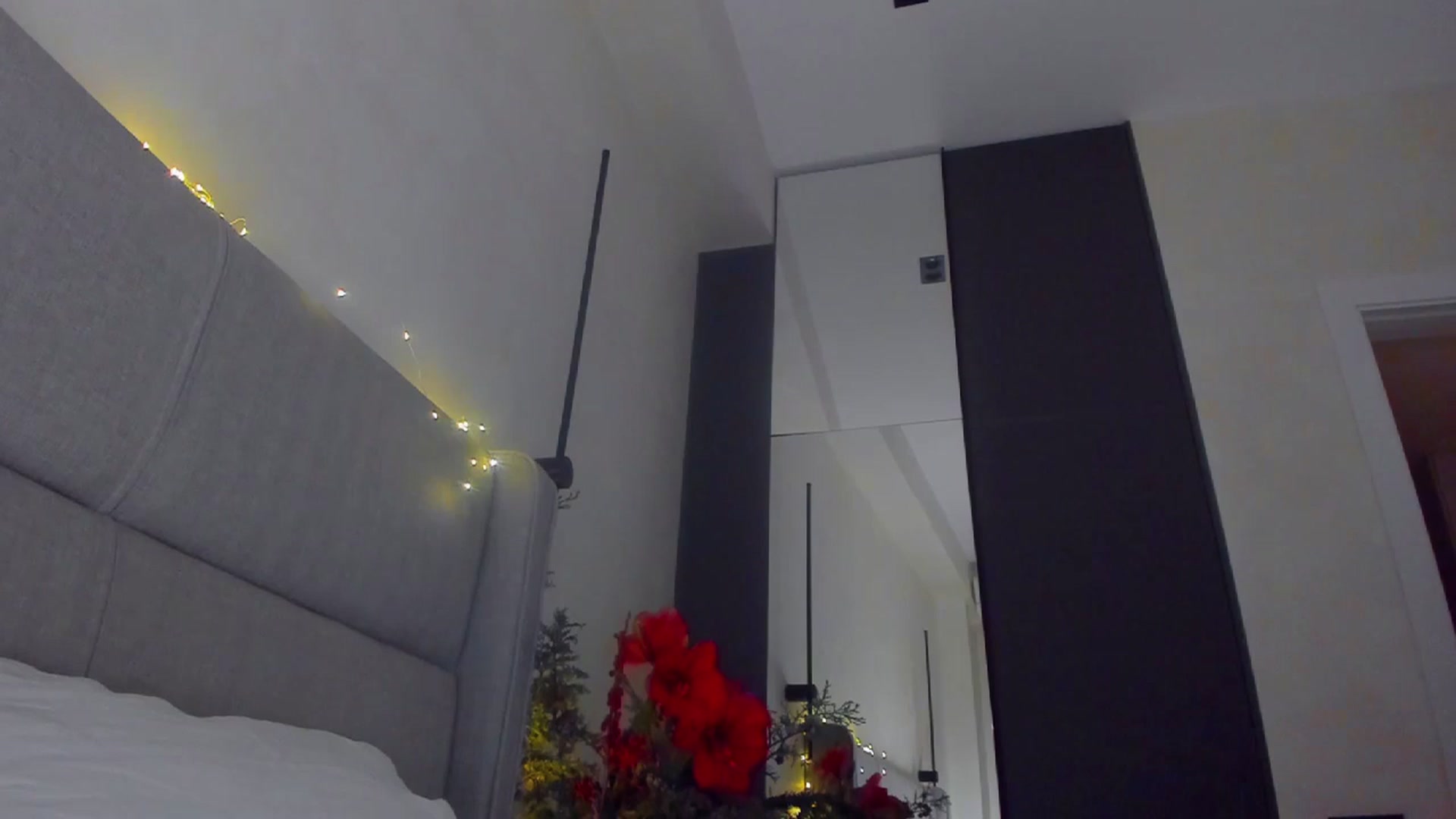 Gallery image thumbnail from Lanie__Love's myfreecams stream on, 01/04/2026, 16:11 image 12 of 20