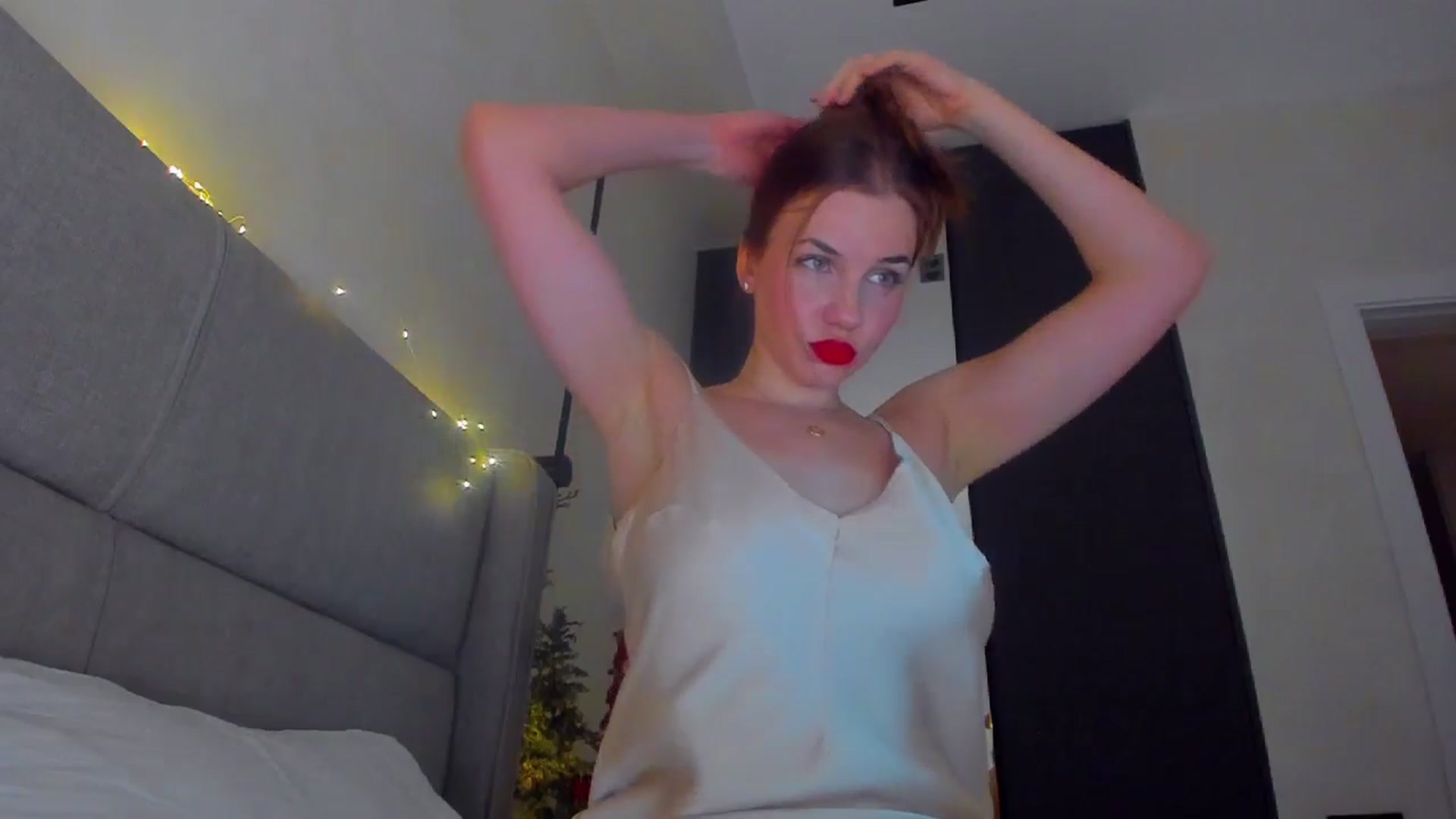 Gallery image thumbnail from Lanie__Love's myfreecams stream on, 01/04/2026, 16:11 image 16 of 20