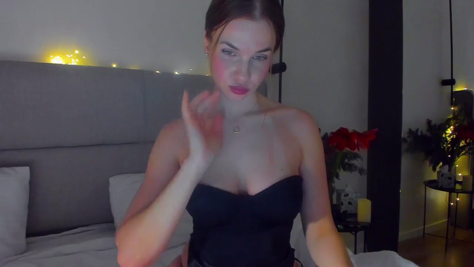 Gallery image thumbnail from Lanie__Love's myfreecams stream on, 01/10/2026, 20:50 image 3 of 20