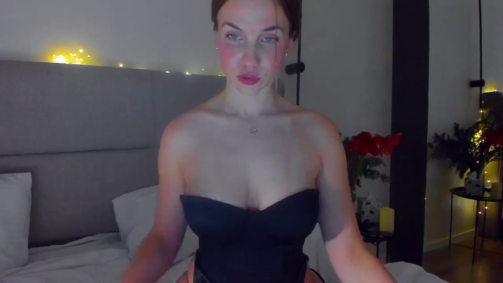 Gallery image thumbnail from Lanie__Love's myfreecams stream on, 01/10/2026, 20:50 image 4 of 20