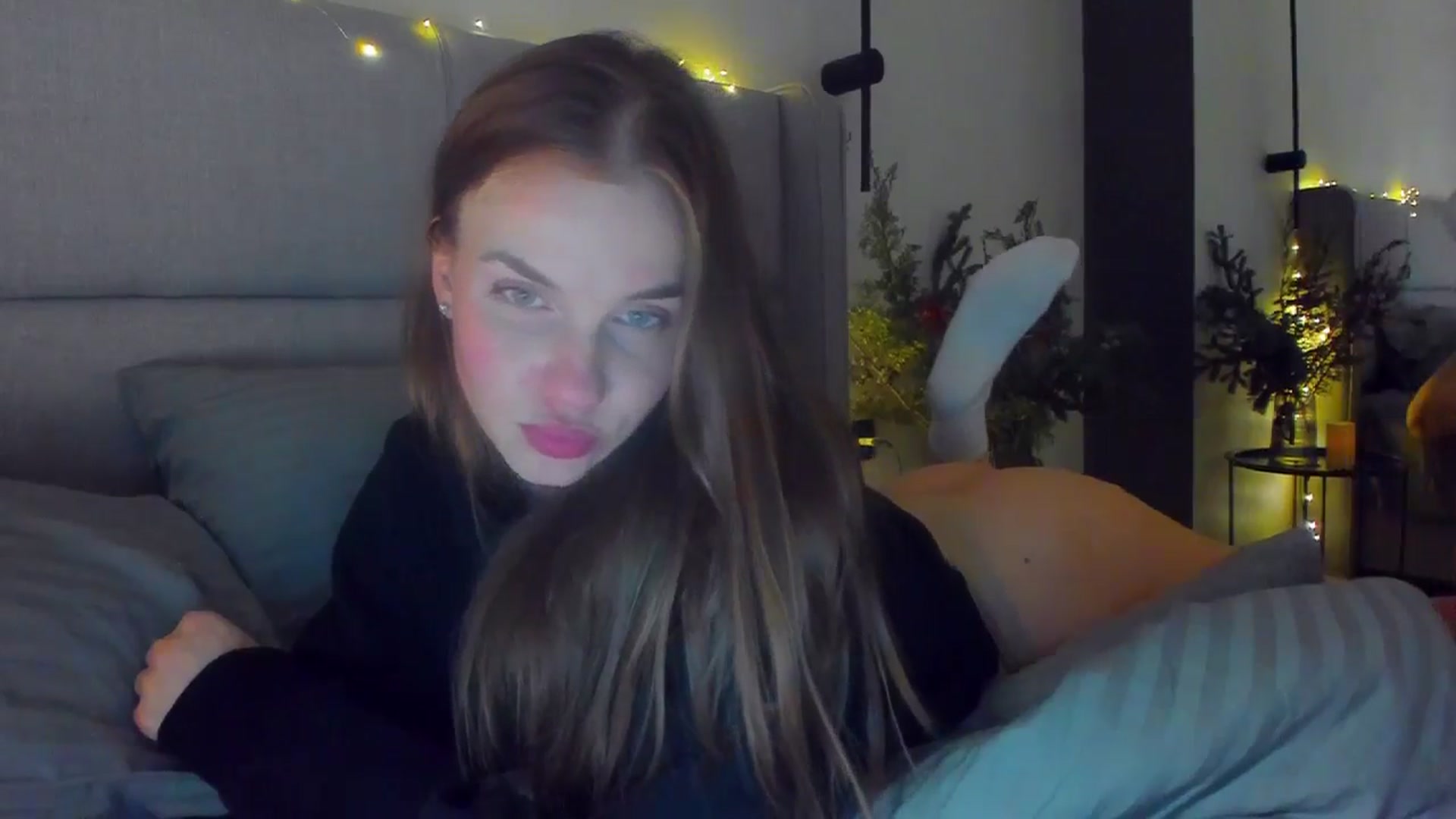 Gallery image thumbnail from Lanie__Love's myfreecams stream on, 01/16/2026, 21:55 image 4 of 20