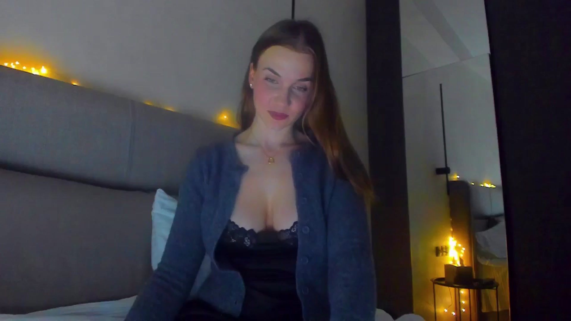 Gallery image thumbnail from Lanie__Love's myfreecams stream on, 01/25/2026, 19:54 image 1 of 20