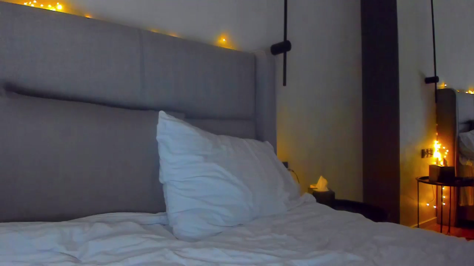 Gallery image thumbnail from Lanie__Love's myfreecams stream on, 01/25/2026, 19:54 image 15 of 20