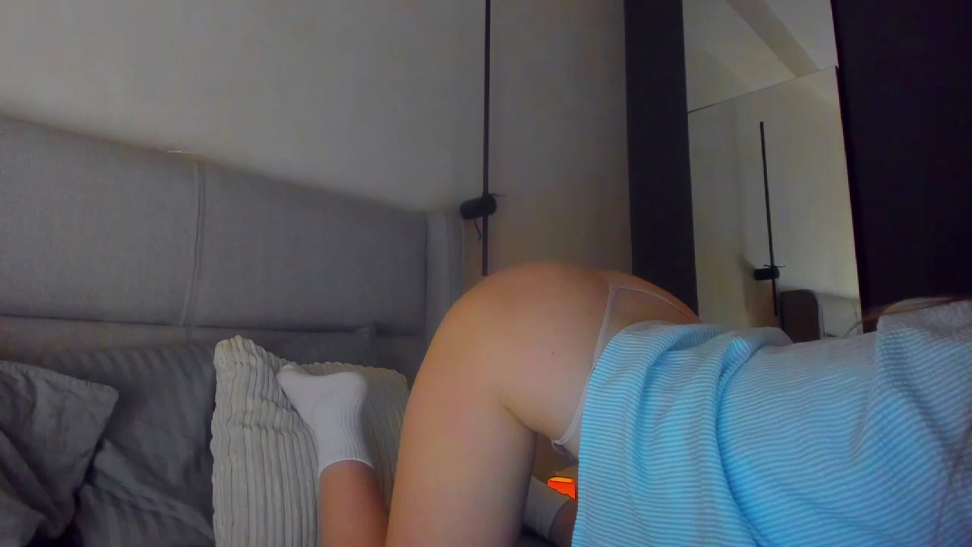Gallery image thumbnail from Lanie__Love's myfreecams stream on, 02/24/2026, 19:39 image 4 of 20