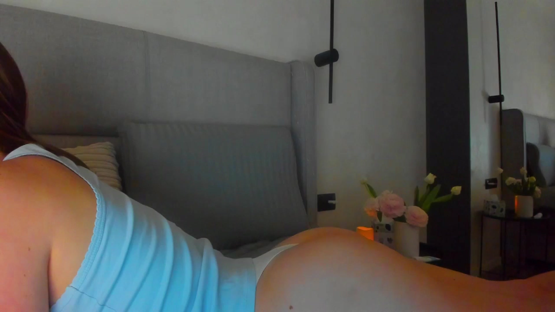 Gallery image thumbnail from Lanie__Love's myfreecams stream on, 03/20/2026, 19:25 image 12 of 20