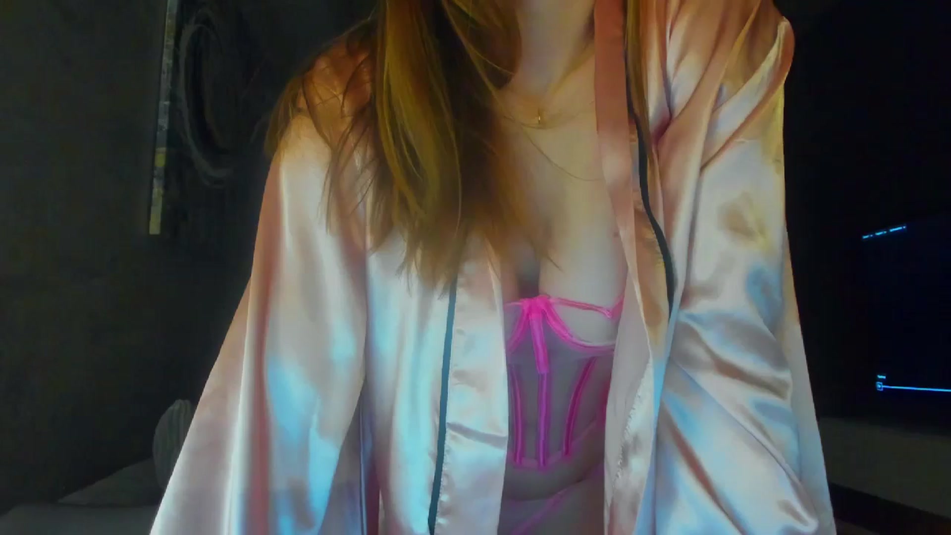 Gallery image thumbnail from Lanie__Love's myfreecams stream on, 05/05/2026, 19:41 image 10 of 20
