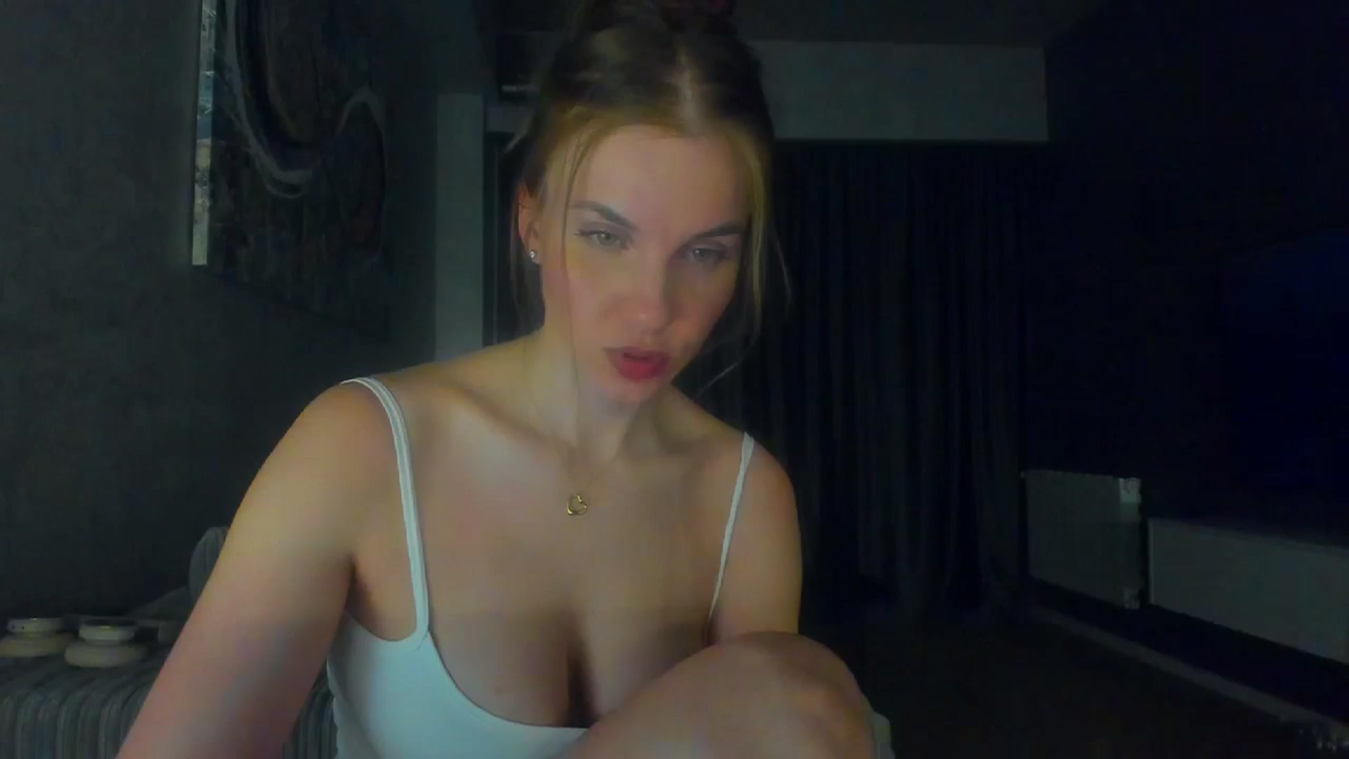 Gallery image thumbnail from Lanie__Love's myfreecams stream on, 05/08/2026, 18:55 image 3 of 20