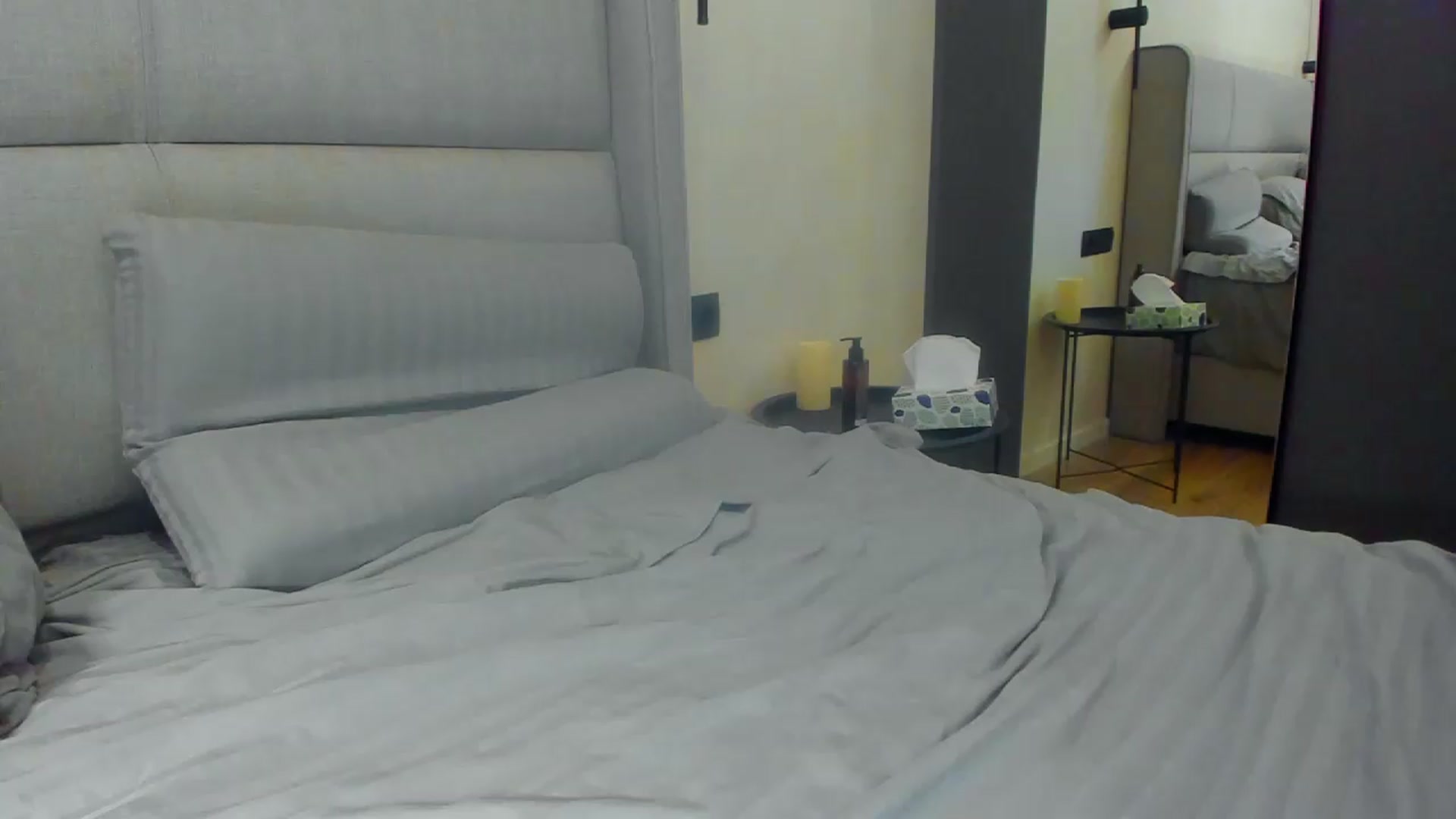 Gallery image thumbnail from Lanie__Love's myfreecams stream on, 08/18/2026, 20:03 image 4 of 20