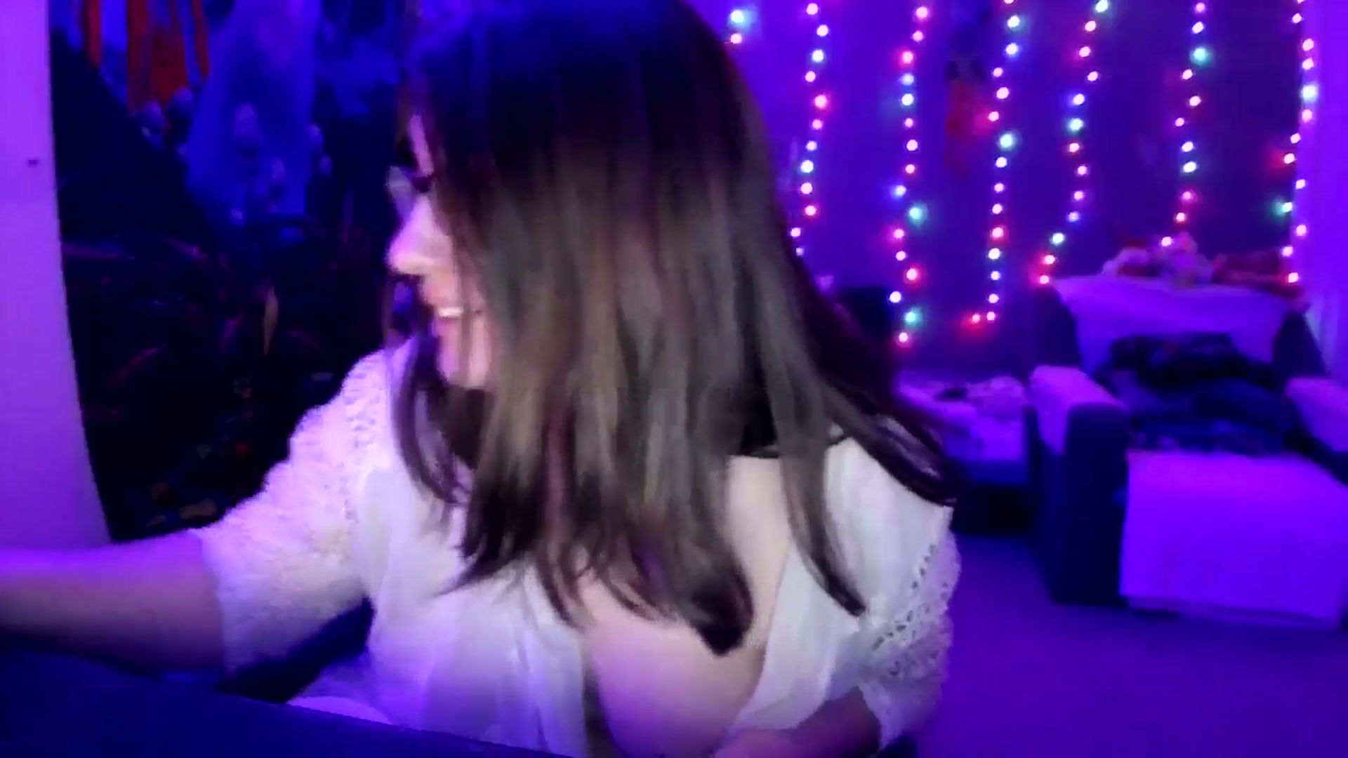 Gallery image thumbnail from Lanii_Baddie's myfreecams stream on, 12/12/2024, 09:50 image 18 of 20