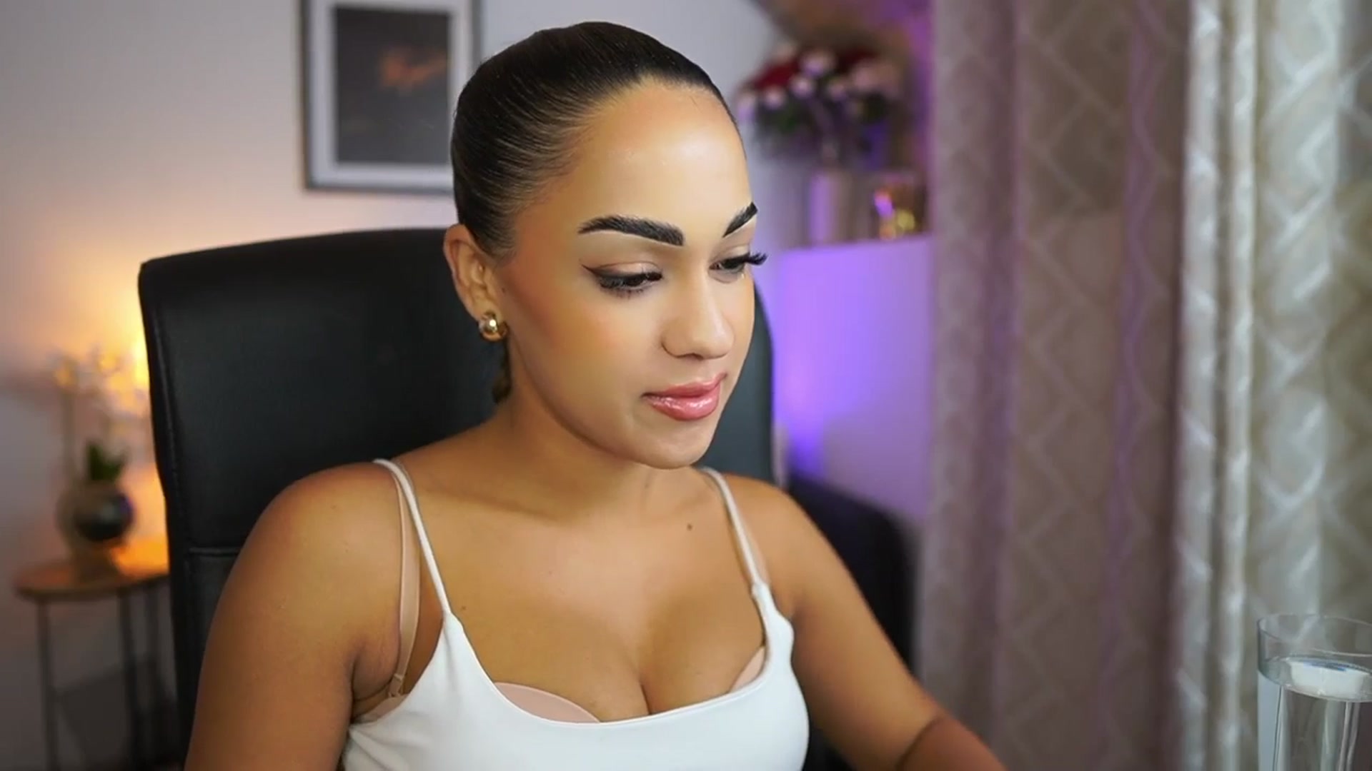 Gallery image thumbnail from Laniixxx's myfreecams stream on, 10/24/2025, 13:16 image 19 of 20
