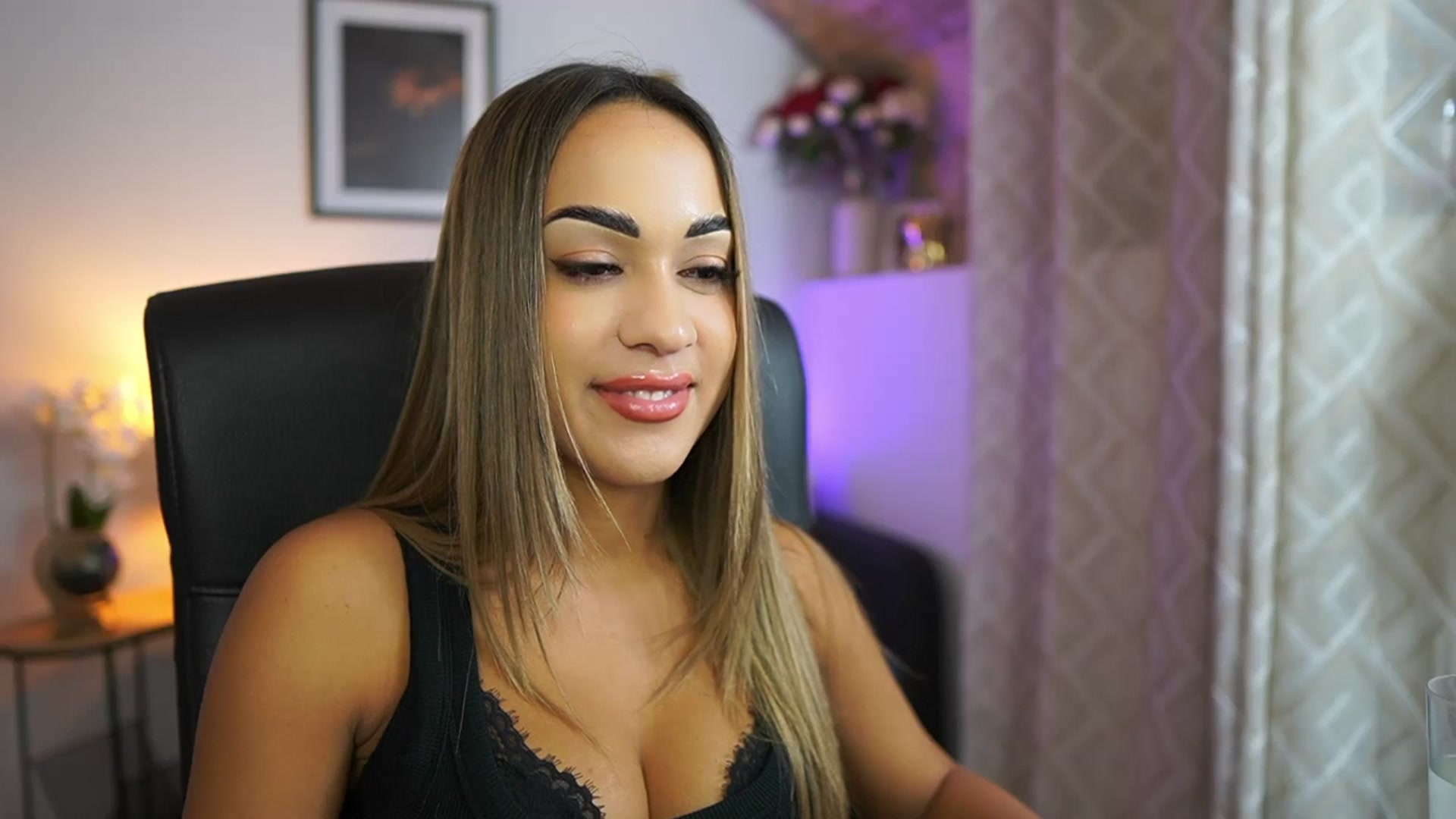 Gallery image thumbnail from Laniixxx's myfreecams stream on, 10/25/2025, 15:14 image 20 of 20