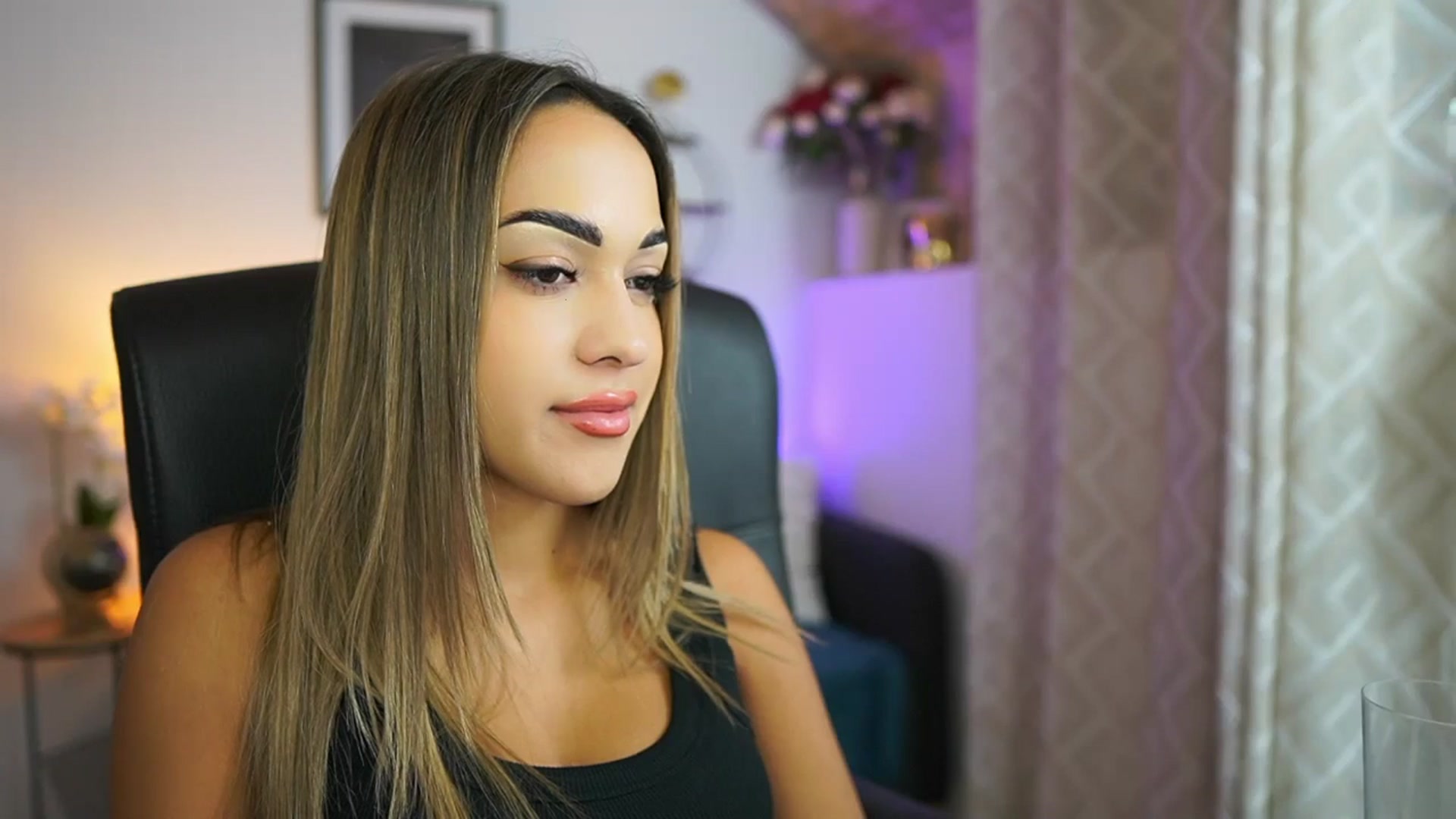 Gallery image thumbnail from Laniixxx's myfreecams stream on, 10/25/2025, 17:22 image 13 of 20