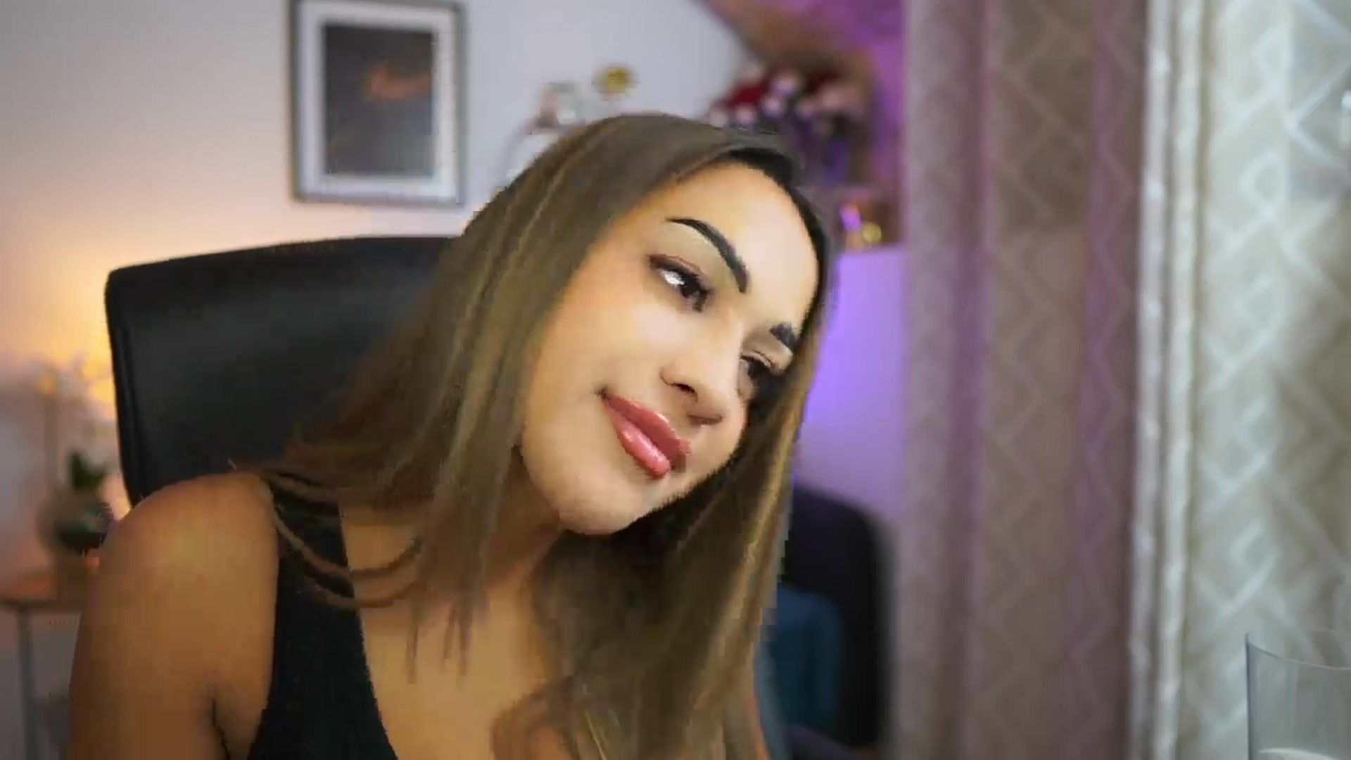 Gallery image thumbnail from Laniixxx's myfreecams stream on, 10/25/2025, 17:22 image 2 of 20