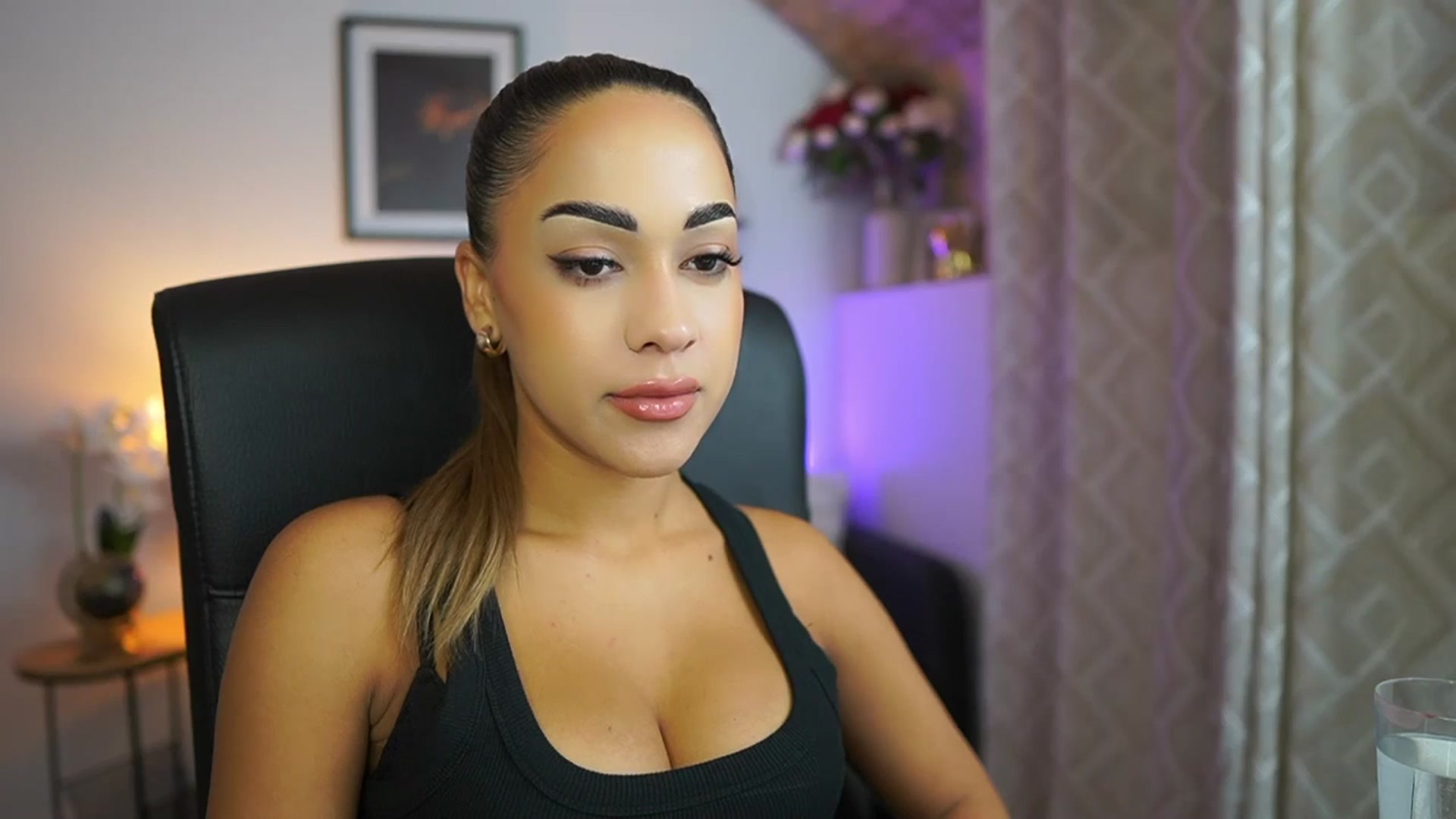 Gallery image thumbnail from Laniixxx's myfreecams stream on, 10/28/2025, 15:09 image 2 of 20