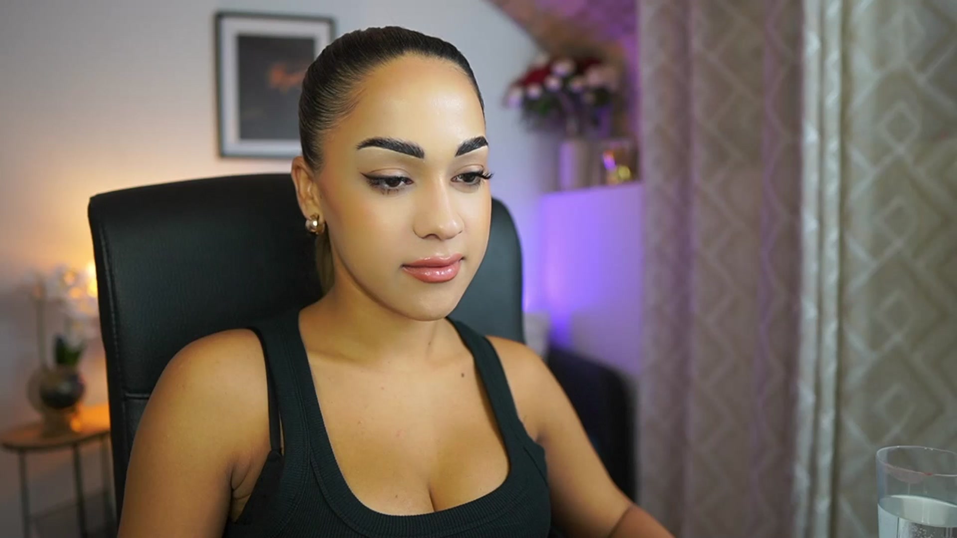 Gallery image thumbnail from Laniixxx's myfreecams stream on, 10/28/2025, 15:09 image 9 of 20