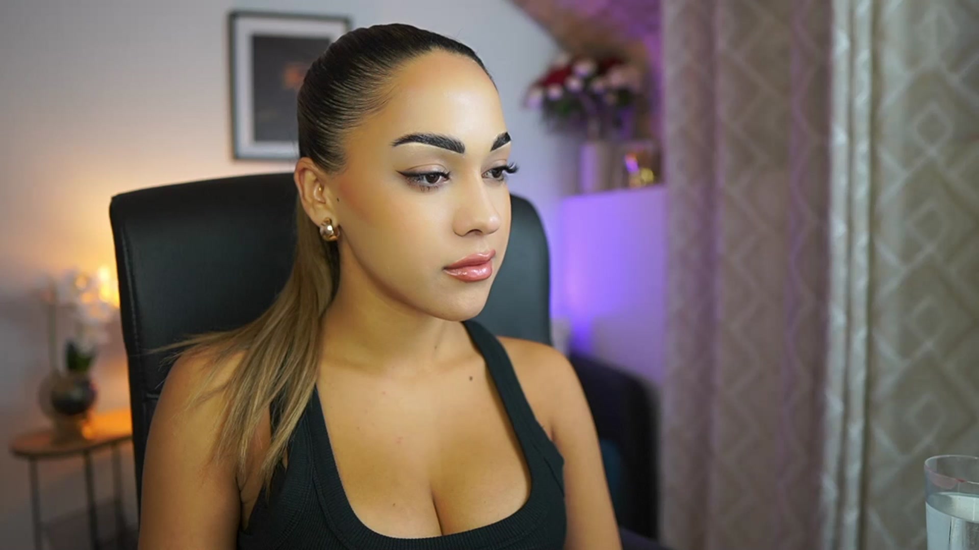 Gallery image thumbnail from Laniixxx's myfreecams stream on, 10/28/2025, 15:09 image 1 of 20