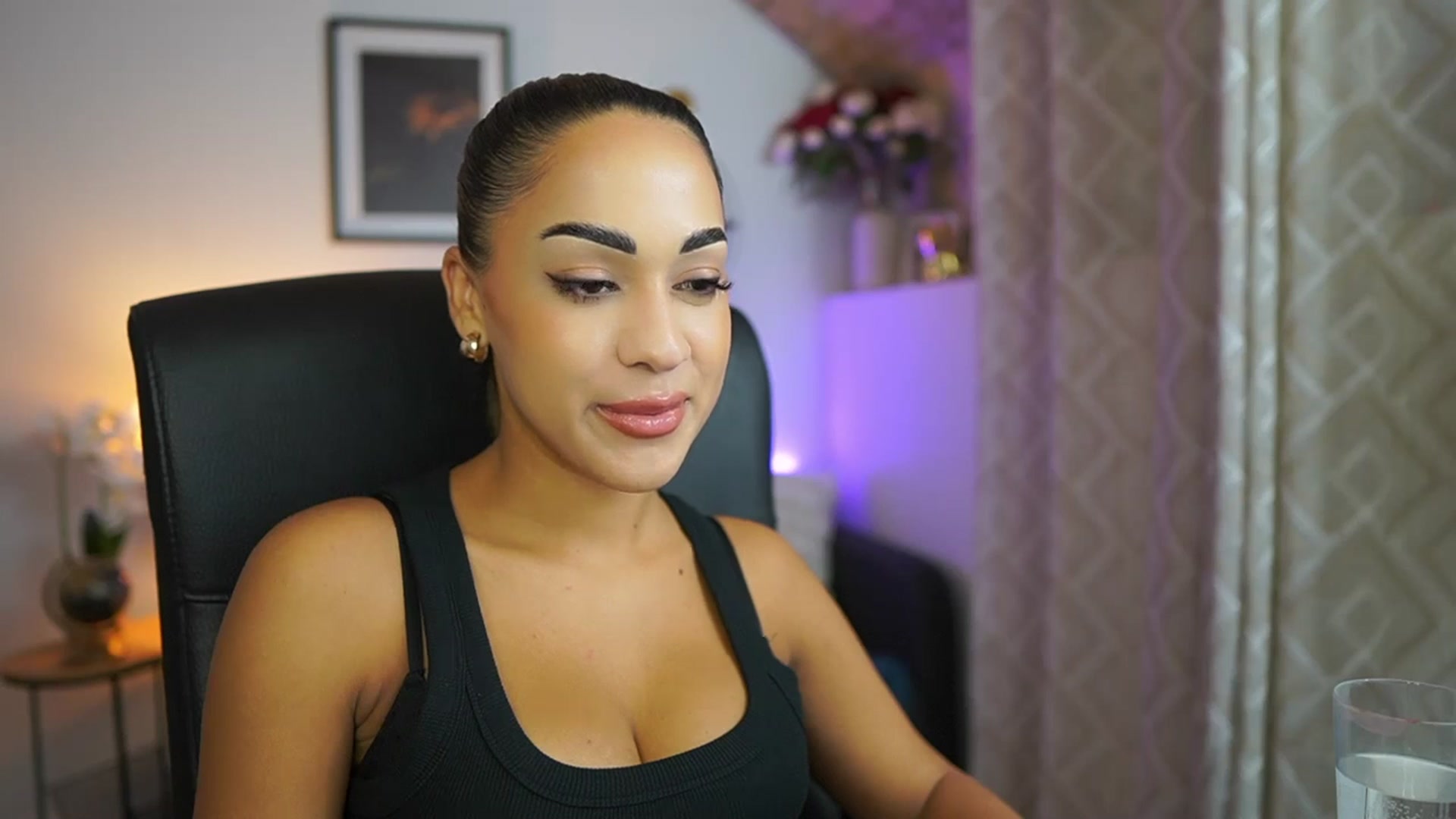 Gallery image thumbnail from Laniixxx's myfreecams stream on, 10/28/2025, 15:09 image 12 of 20