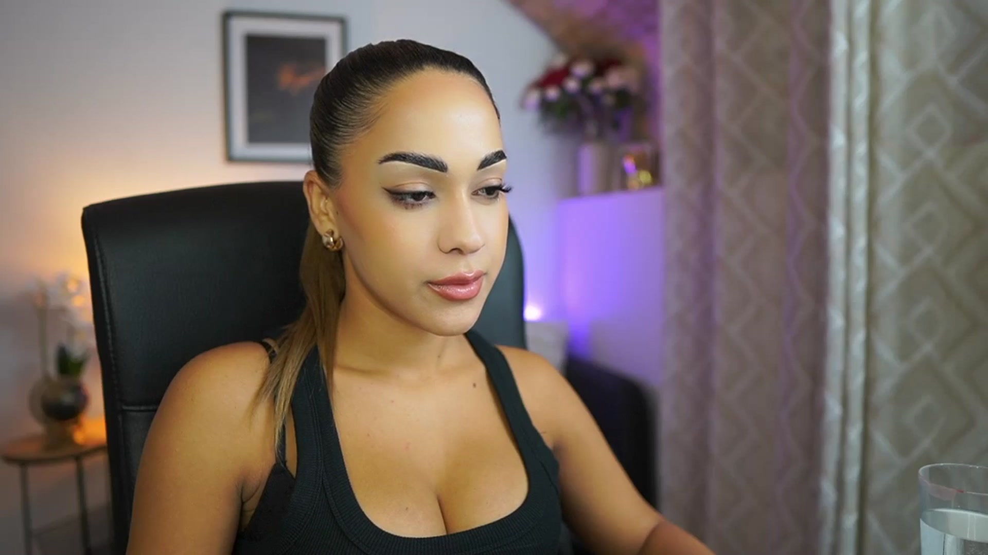 Gallery image thumbnail from Laniixxx's myfreecams stream on, 10/28/2025, 15:09 image 4 of 20