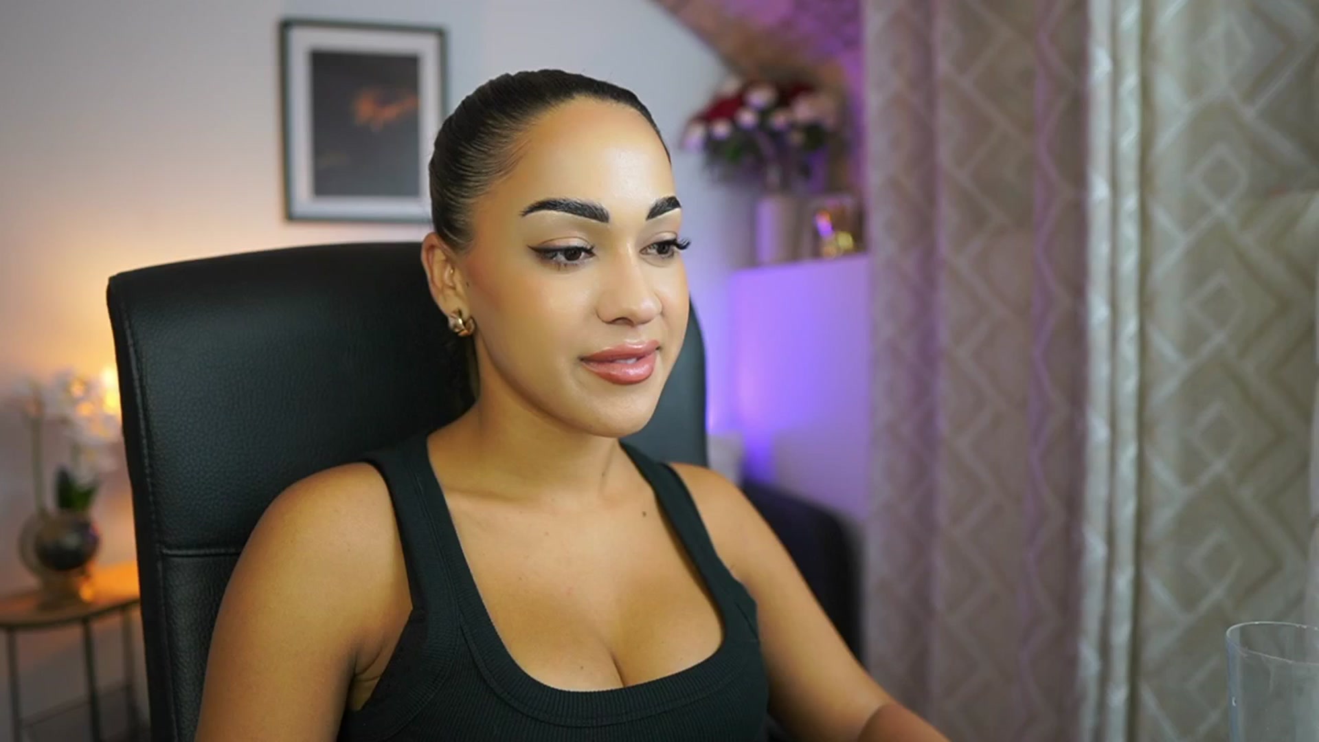Gallery image thumbnail from Laniixxx's myfreecams stream on, 10/28/2025, 16:40 image 18 of 20