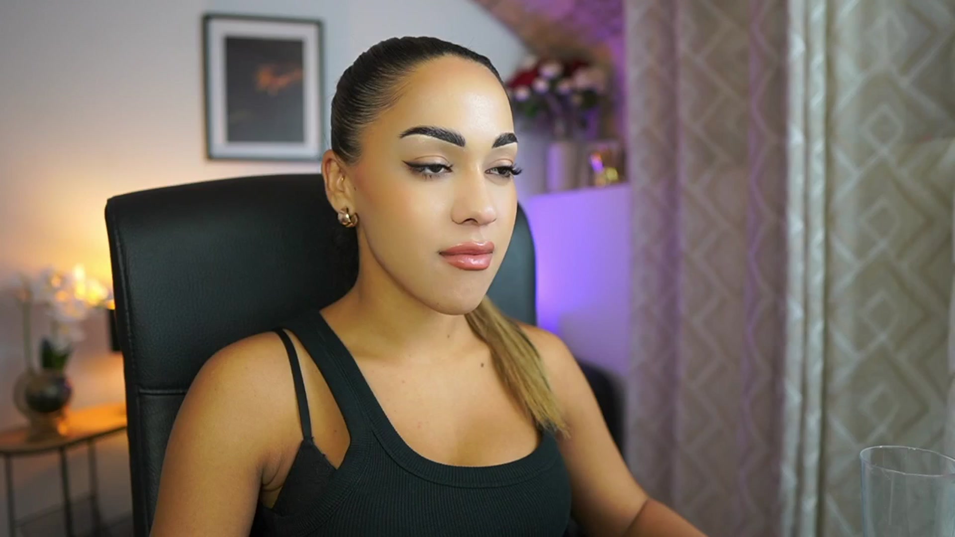 Gallery image thumbnail from Laniixxx's myfreecams stream on, 10/28/2025, 16:40 image 14 of 20