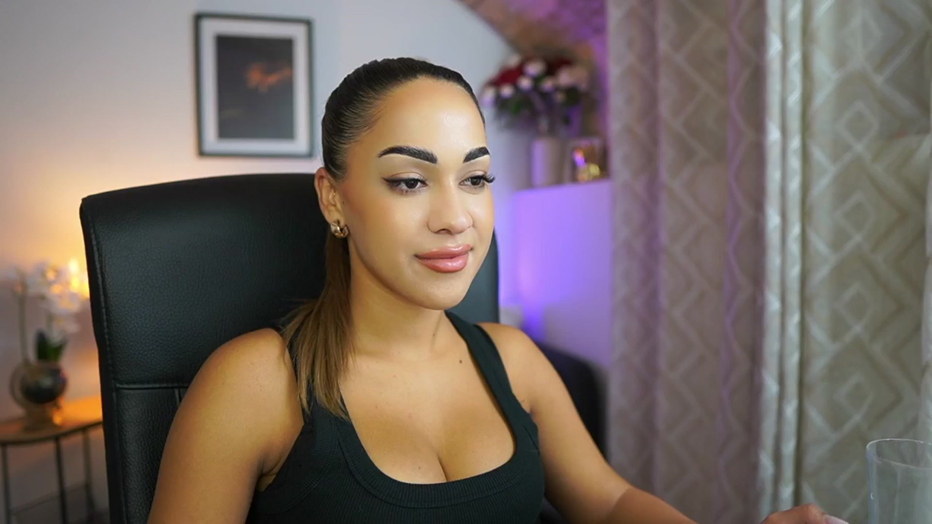 Gallery image thumbnail from Laniixxx's myfreecams stream on, 10/28/2025, 16:40 image 20 of 20