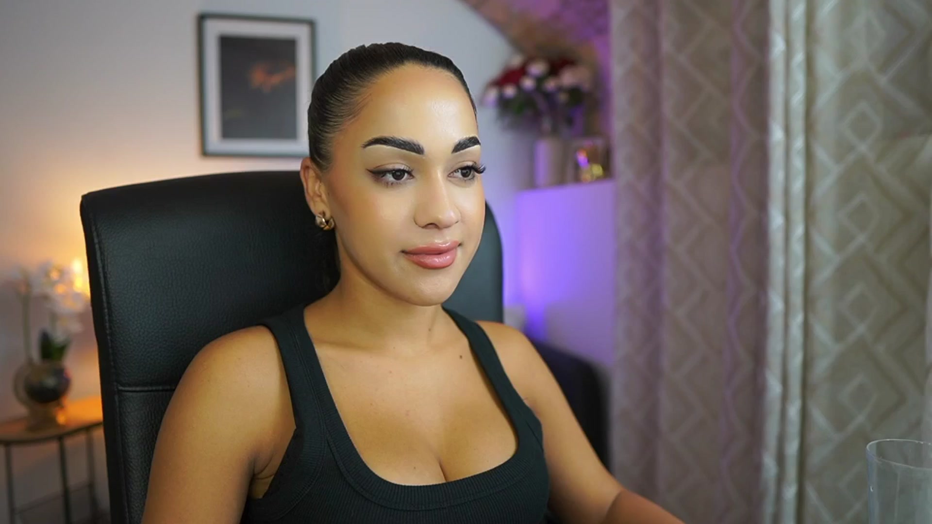 Gallery image thumbnail from Laniixxx's myfreecams stream on, 10/28/2025, 16:40 image 16 of 20