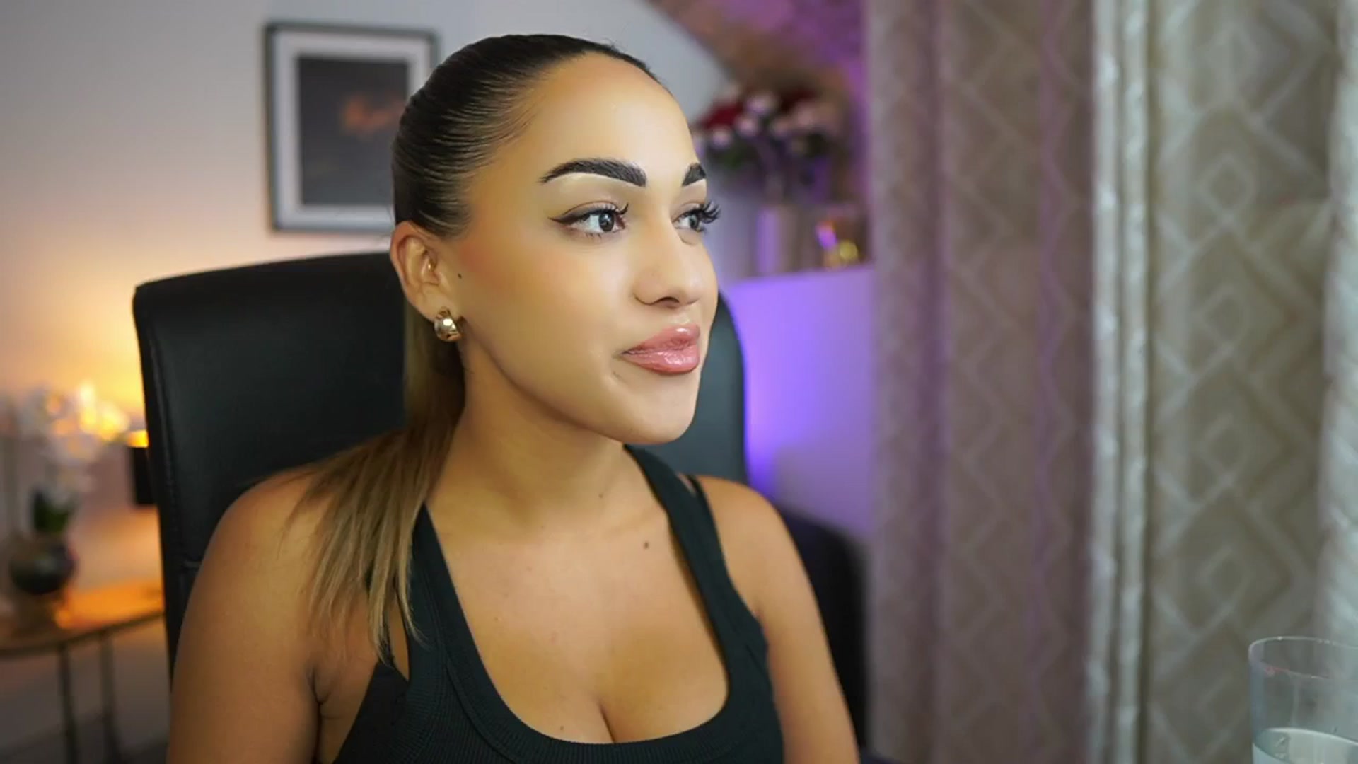 Gallery image thumbnail from Laniixxx's myfreecams stream on, 10/28/2025, 17:20 image 2 of 20