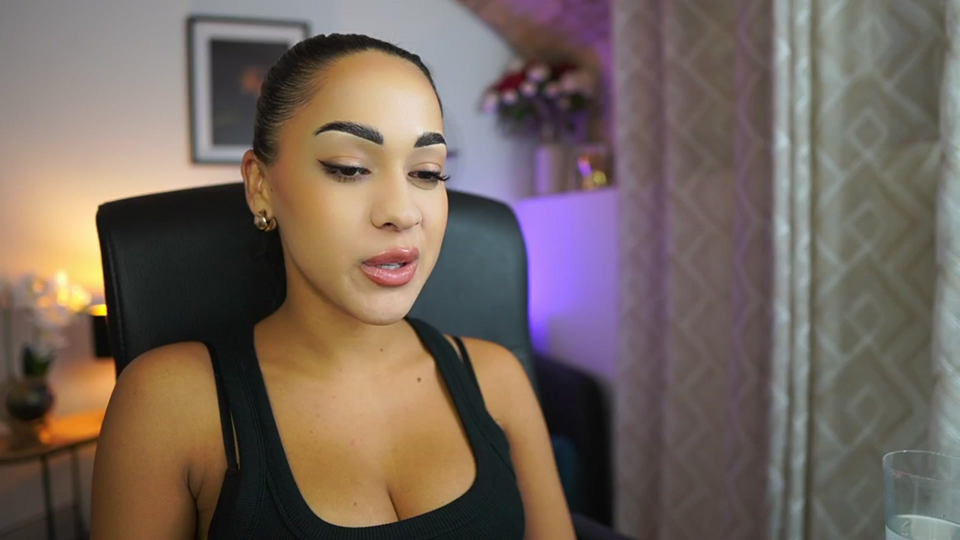 Gallery image thumbnail from Laniixxx's myfreecams stream on, 10/28/2025, 17:20 image 4 of 20