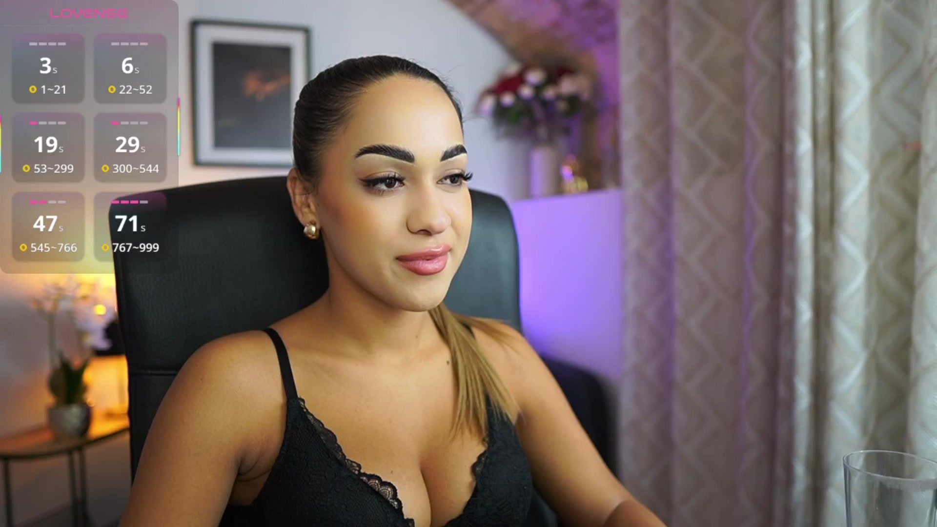Gallery image thumbnail from Laniixxx's myfreecams stream on, 11/04/2025, 16:11 image 18 of 20