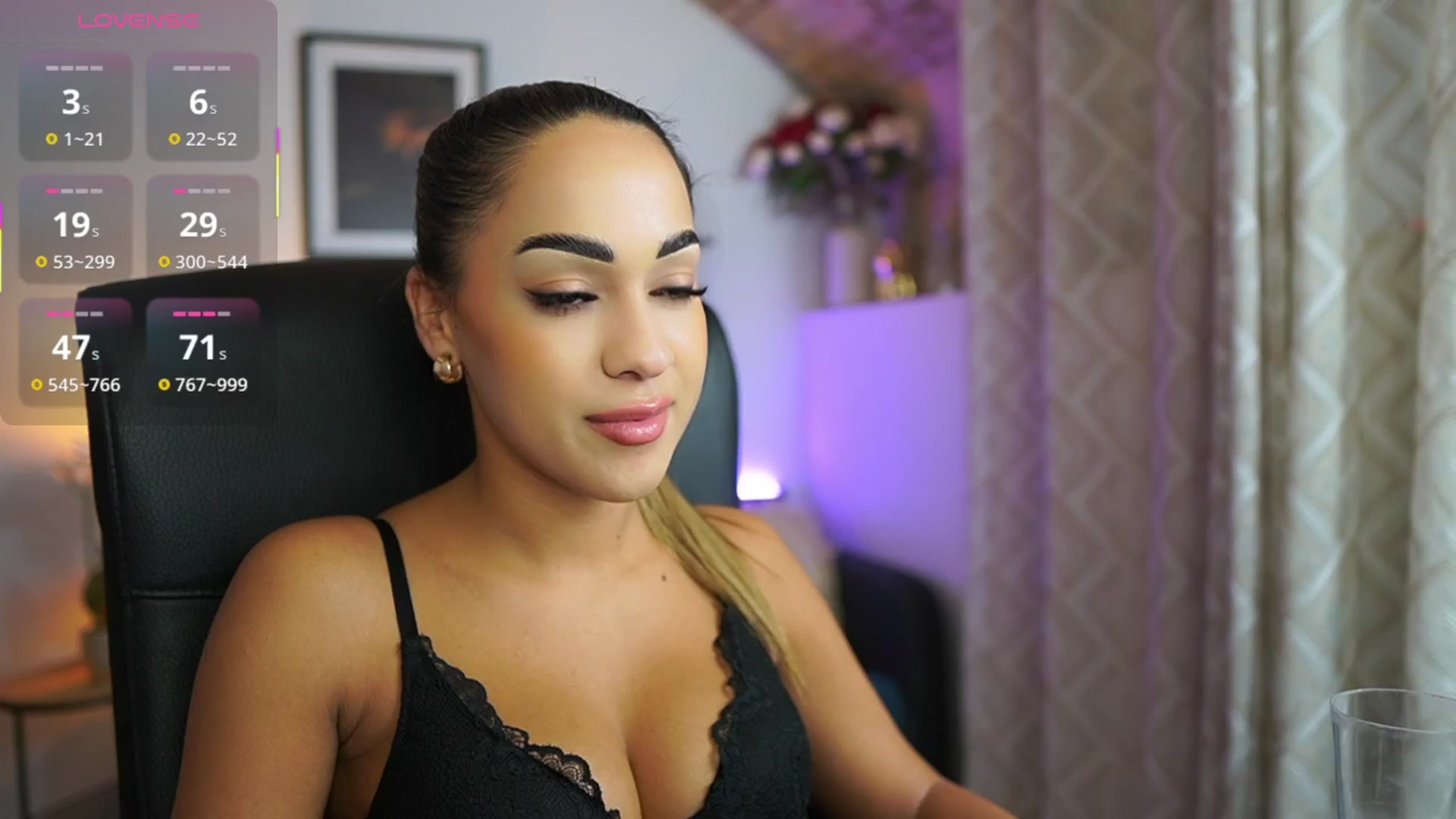 Gallery image thumbnail from Laniixxx's myfreecams stream on, 11/04/2025, 18:49 image 14 of 20