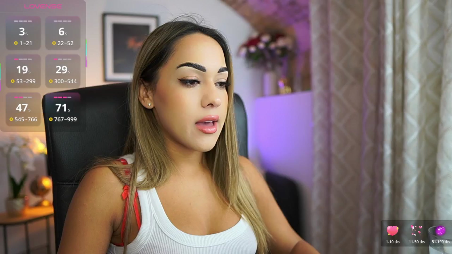 Gallery image thumbnail from Laniixxx's myfreecams stream on, 11/06/2025, 15:08 image 3 of 20