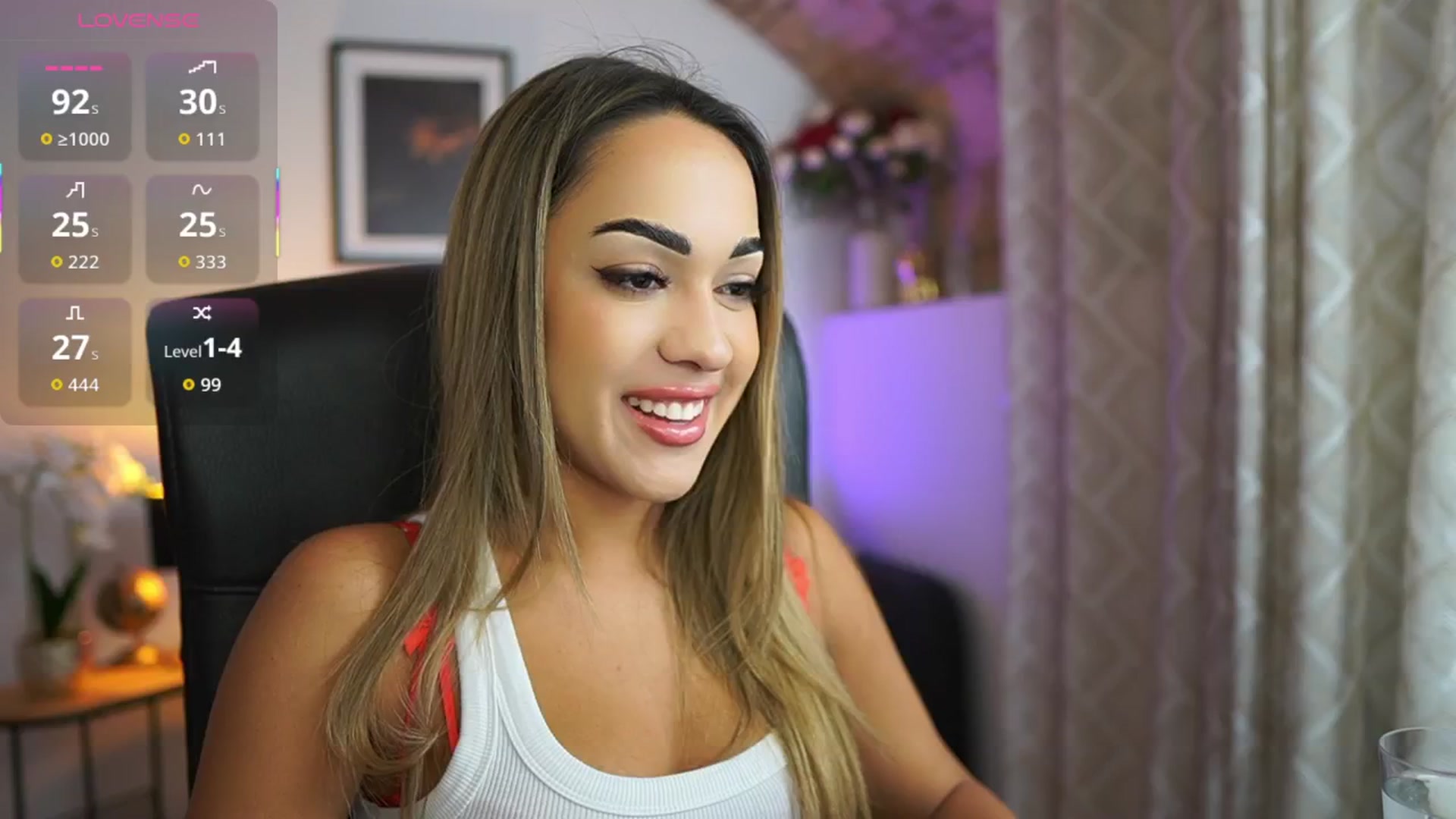 Gallery image thumbnail from Laniixxx's myfreecams stream on, 11/06/2025, 15:08 image 4 of 20