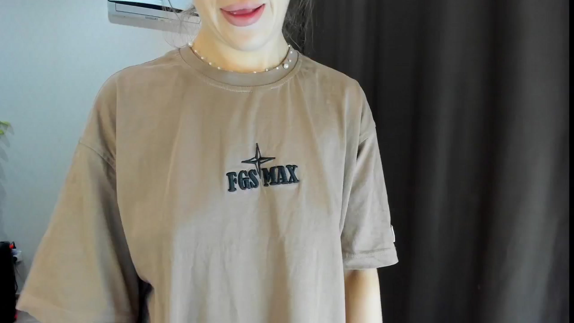 Gallery image thumbnail from LannaBlue's myfreecams stream on, 08/25/2024, 14:13 image 19 of 20