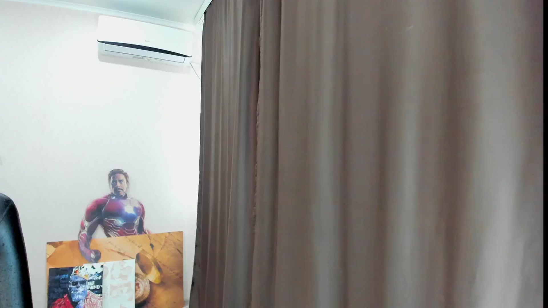Gallery image thumbnail from LannaBlue's myfreecams stream on, 08/25/2024, 14:13 image 9 of 20