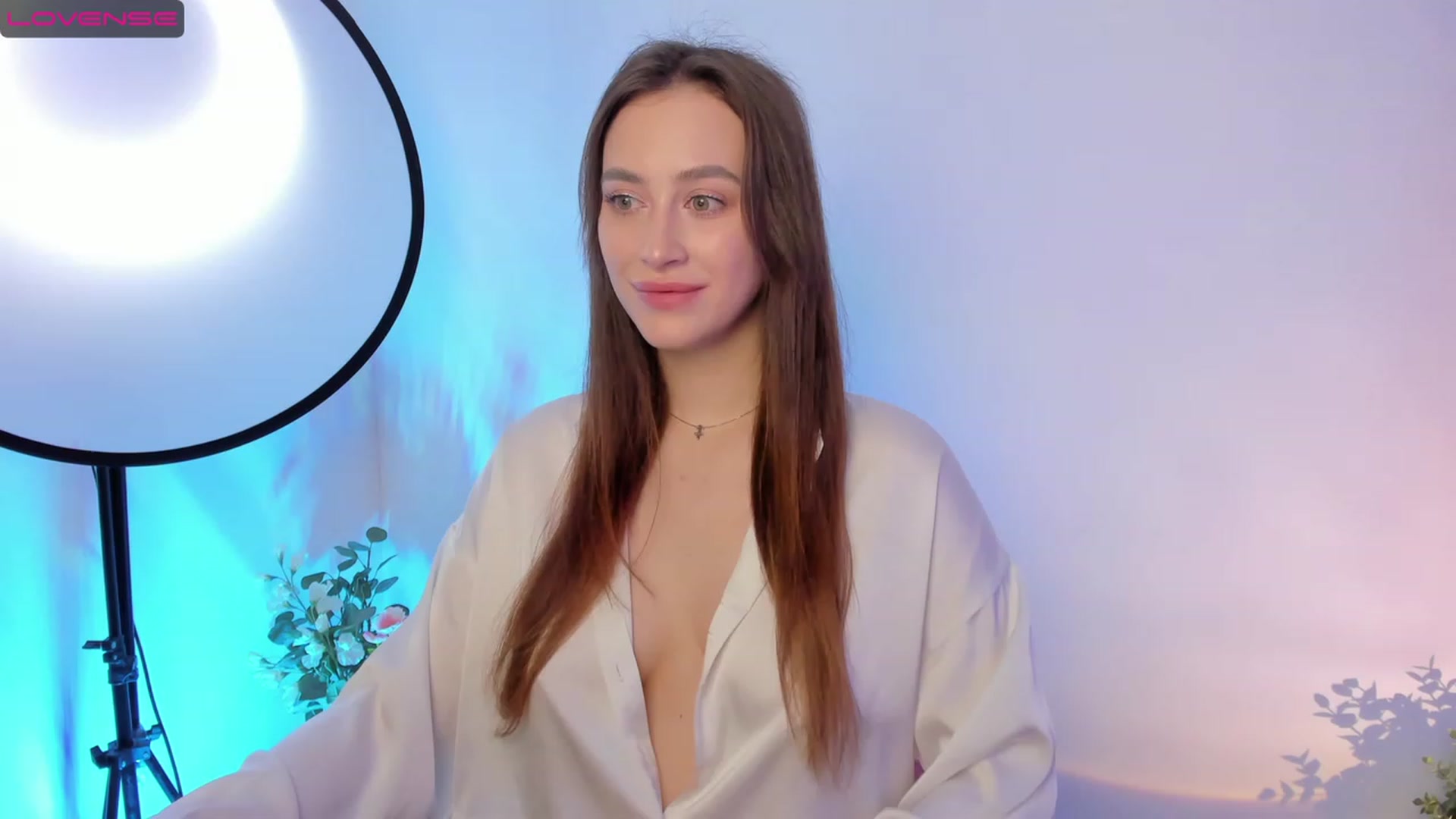 Gallery image thumbnail from Lanna_Rhoades's myfreecams stream on, 11/28/2022, 13:28 image 16 of 20