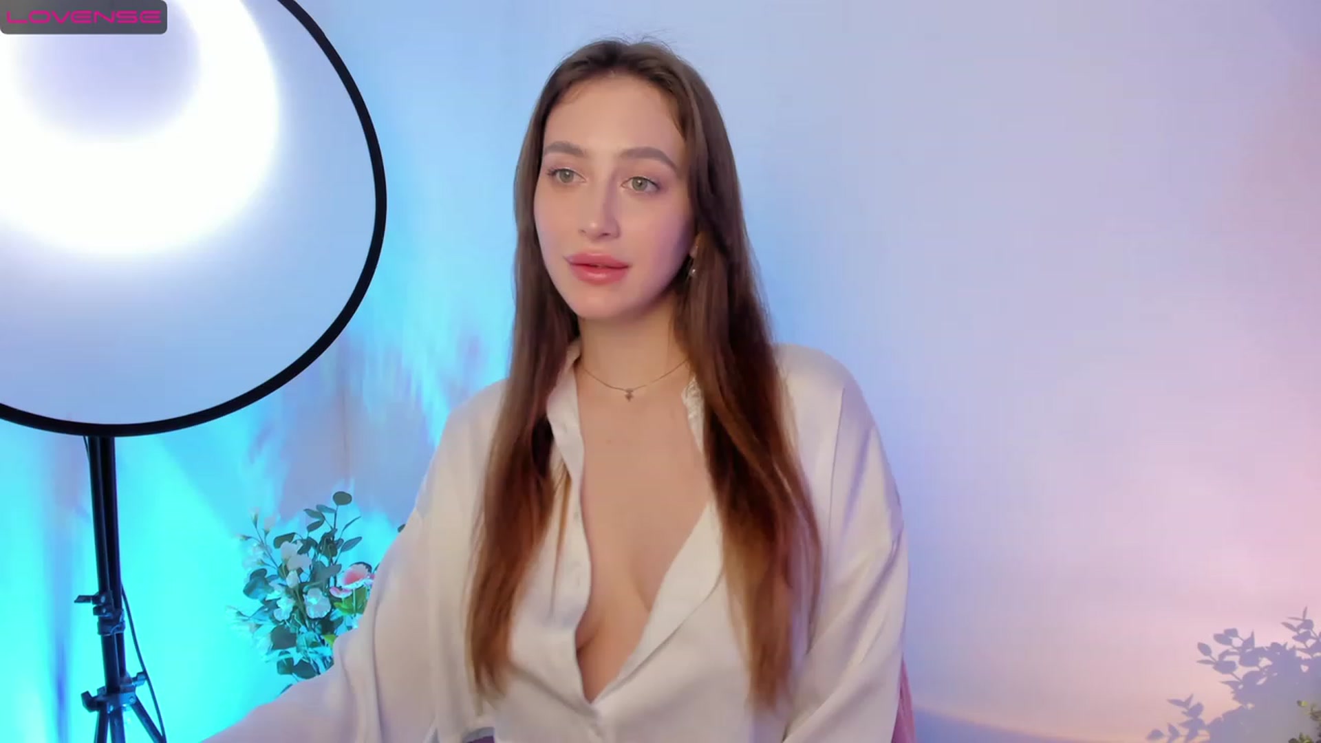 Gallery image thumbnail from Lanna_Rhoades's myfreecams stream on, 11/28/2022, 15:25 image 13 of 20