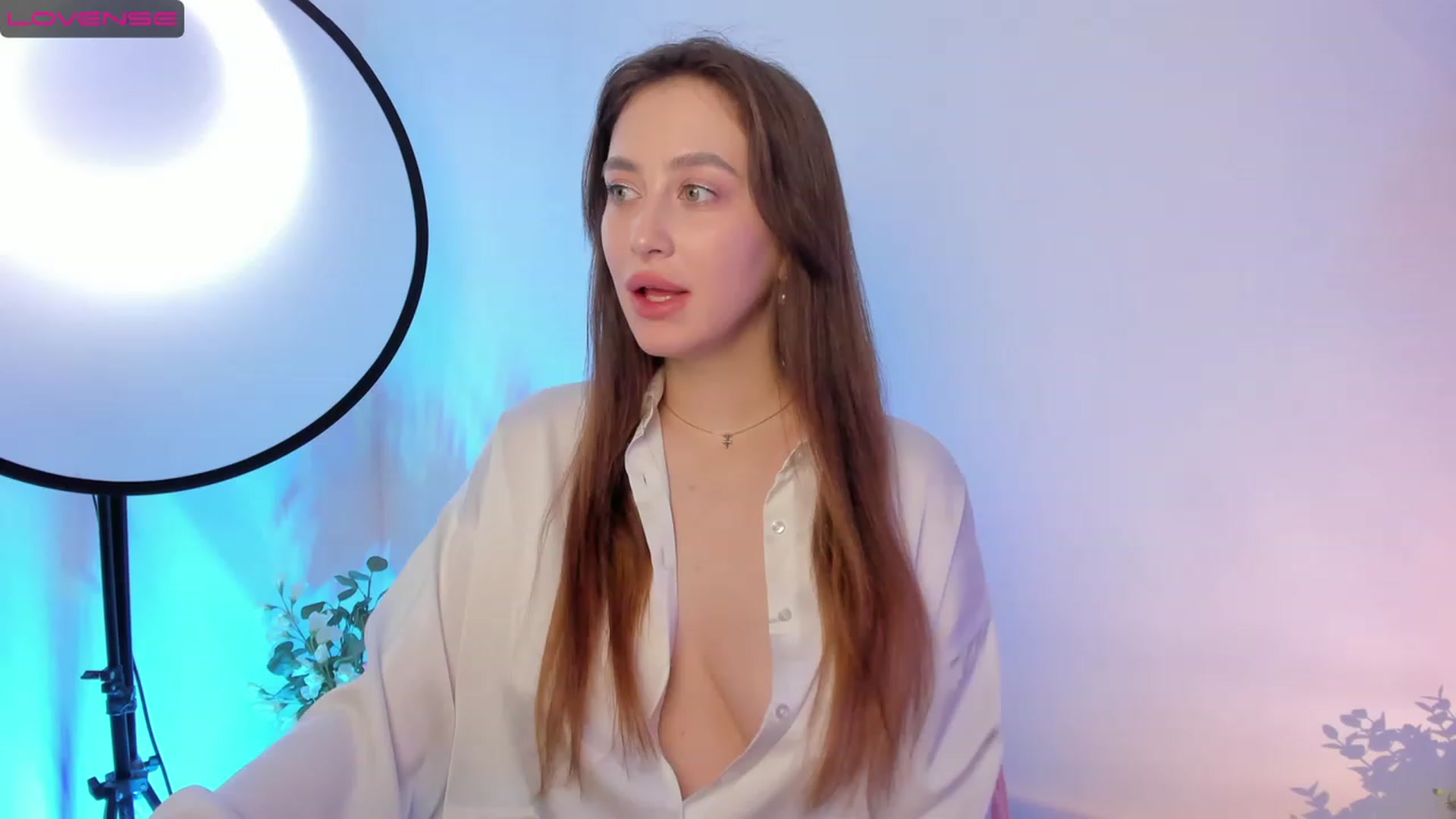 Gallery image thumbnail from Lanna_Rhoades's myfreecams stream on, 11/28/2022, 15:25 image 3 of 20